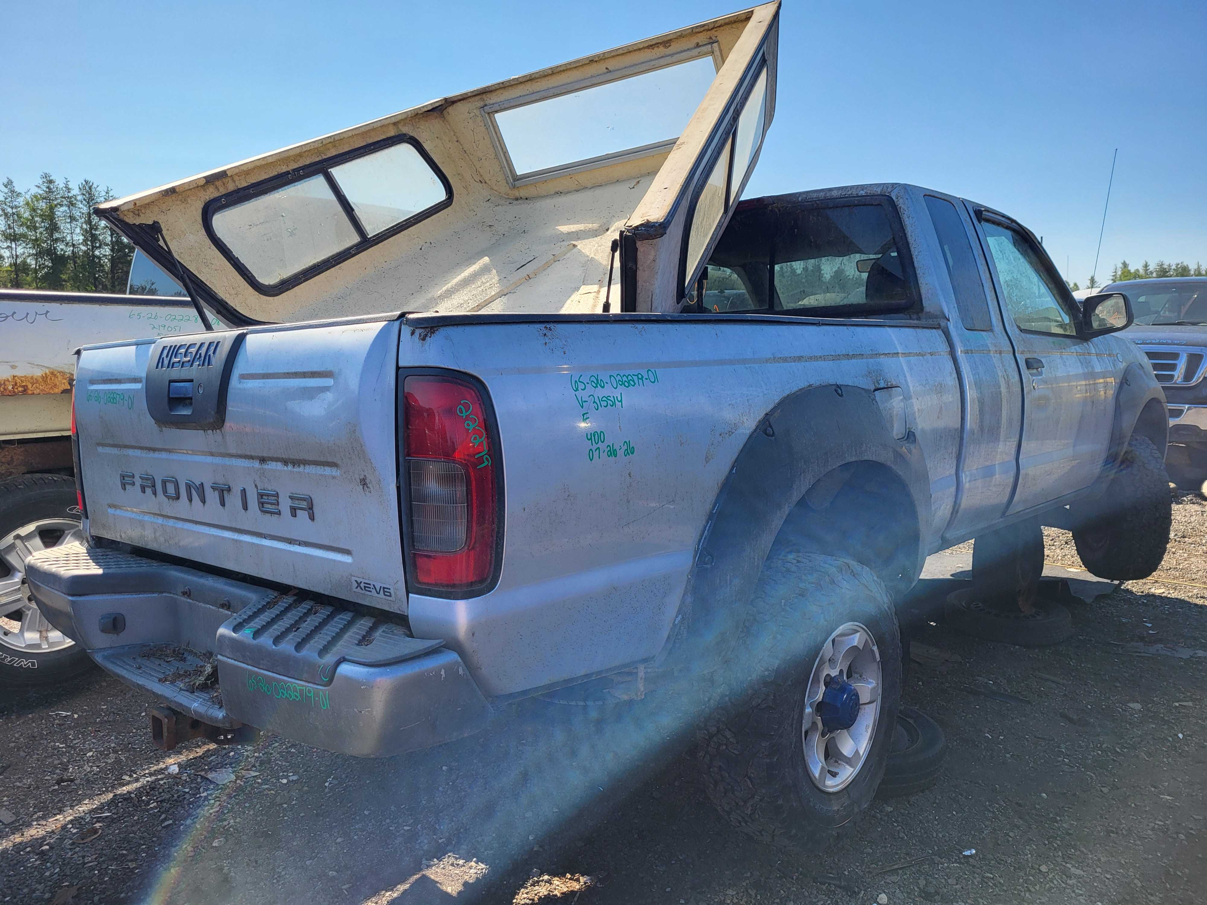 NISSAN FRONTIER 2001