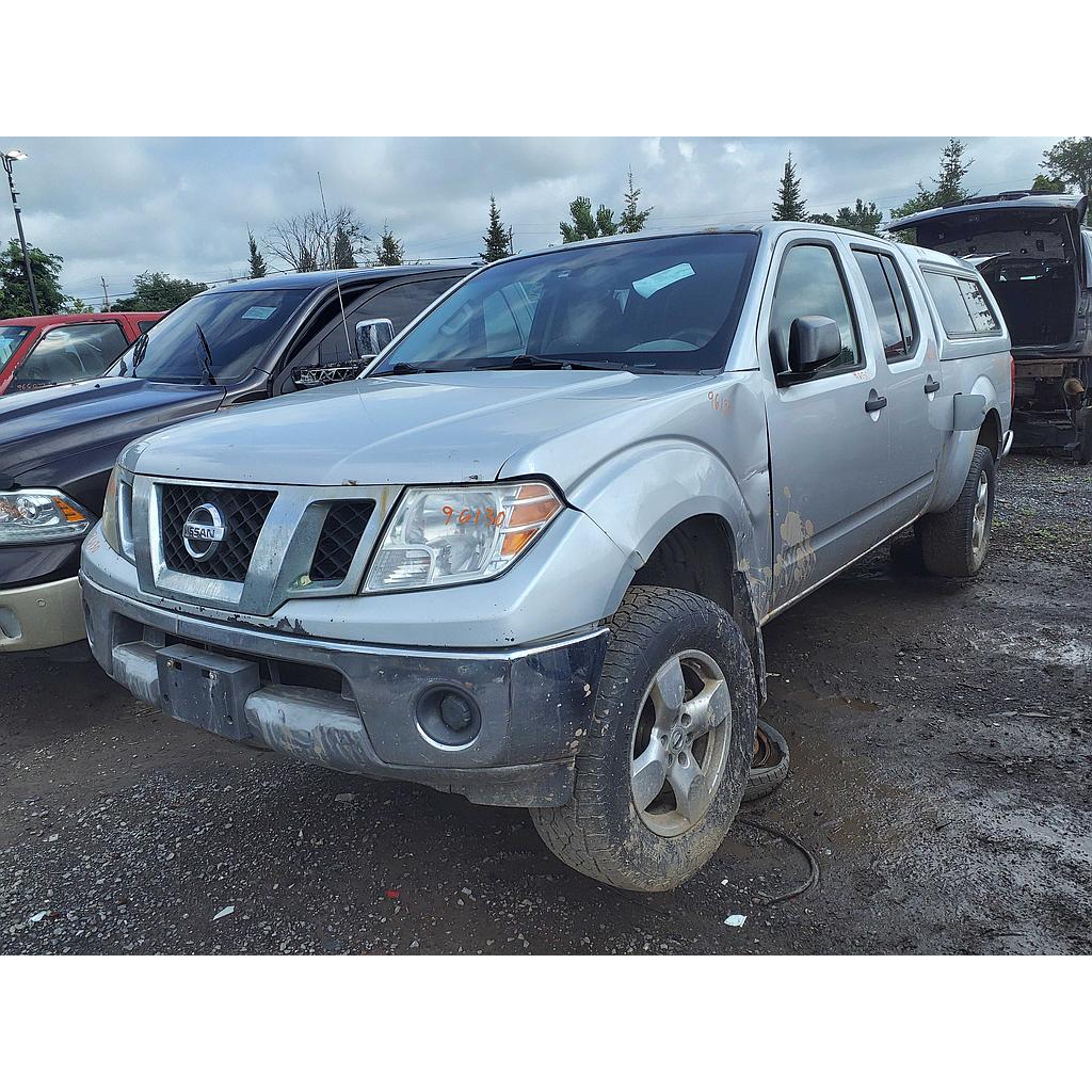NISSAN FRONTIER 2012