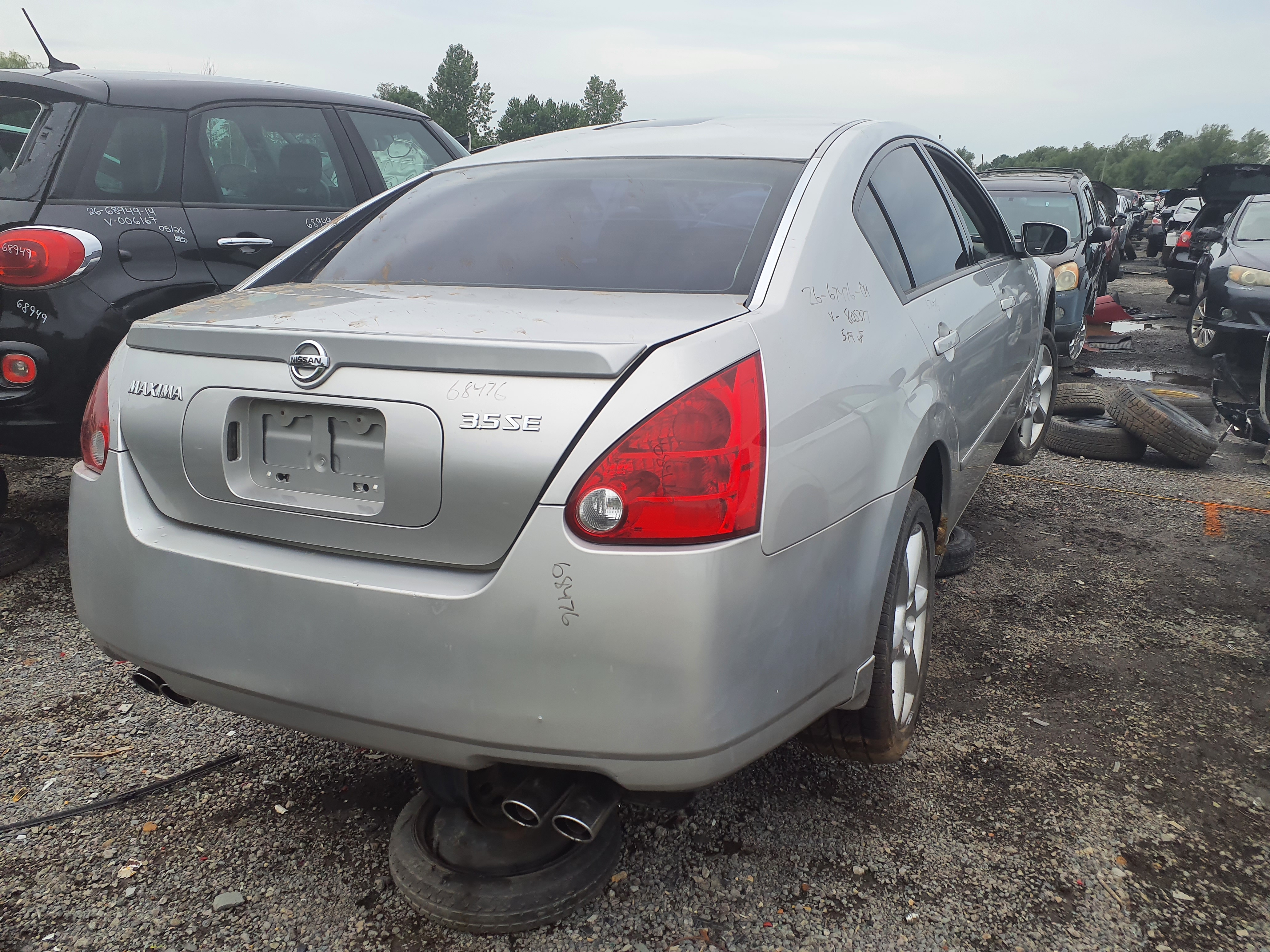 NISSAN MAXIMA 2004