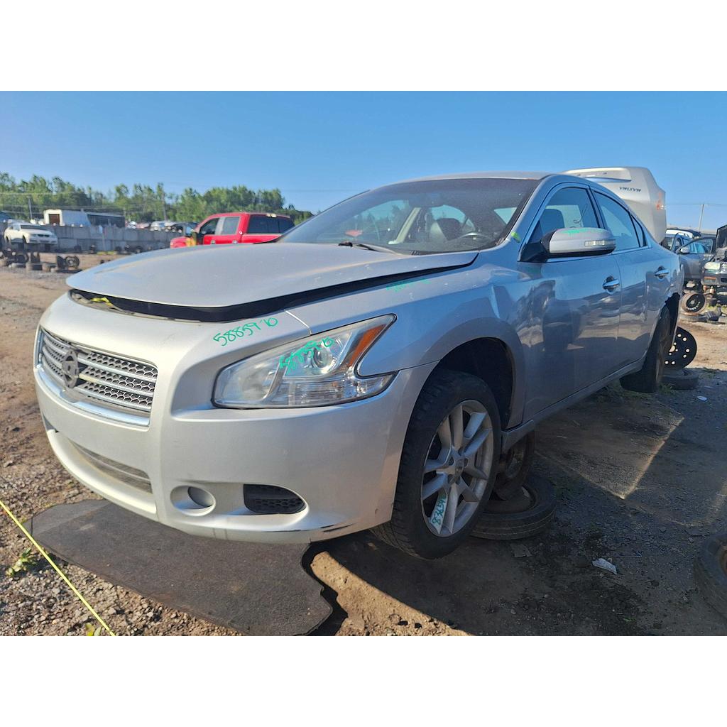 NISSAN MAXIMA 2010