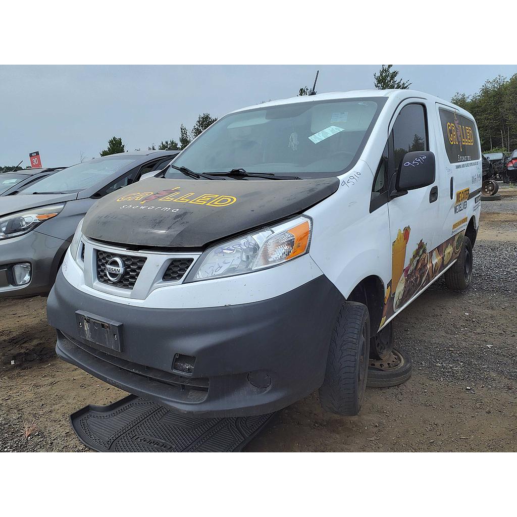 NISSAN NV200 2013