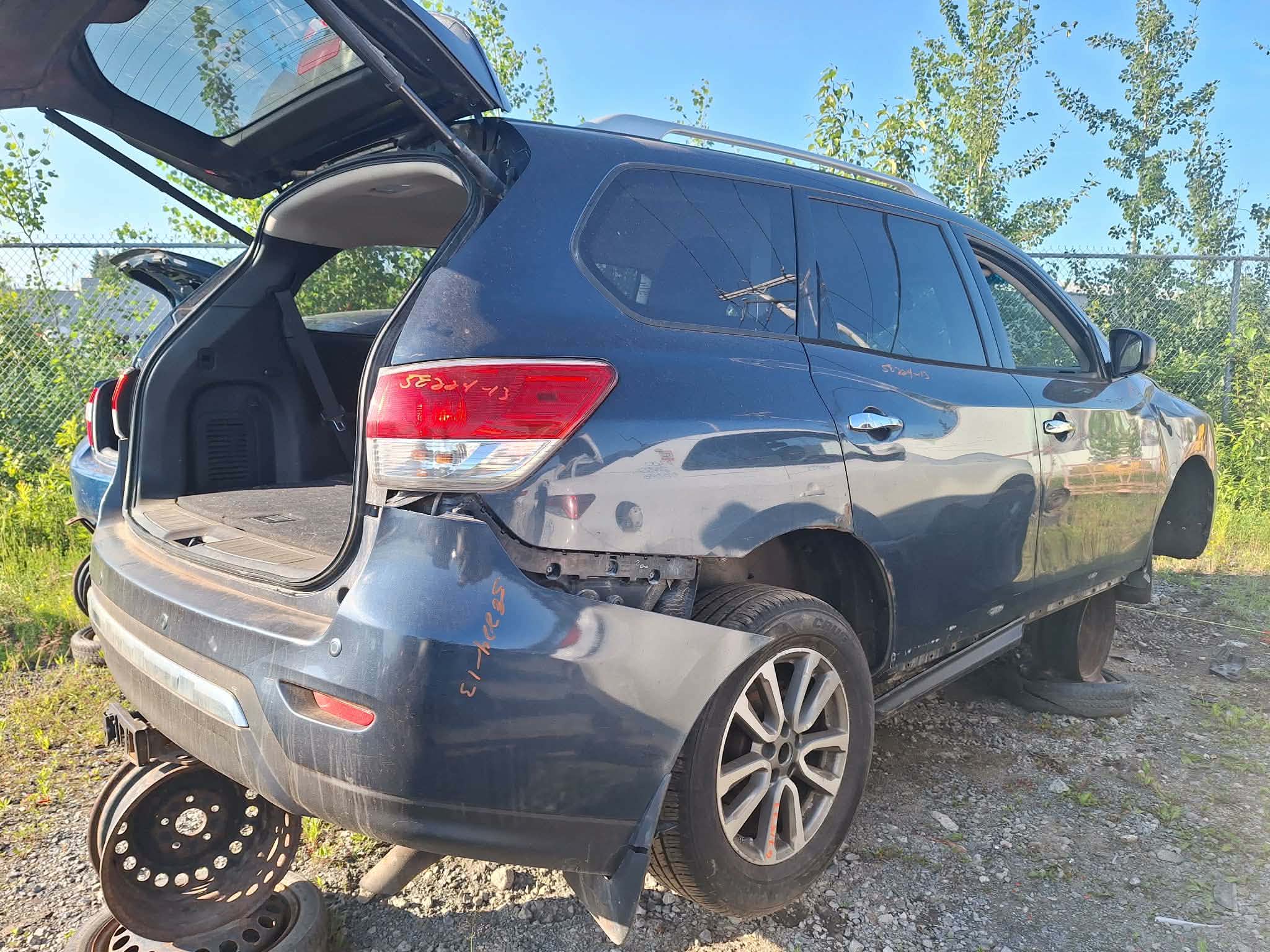 NISSAN PATHFINDER 2013