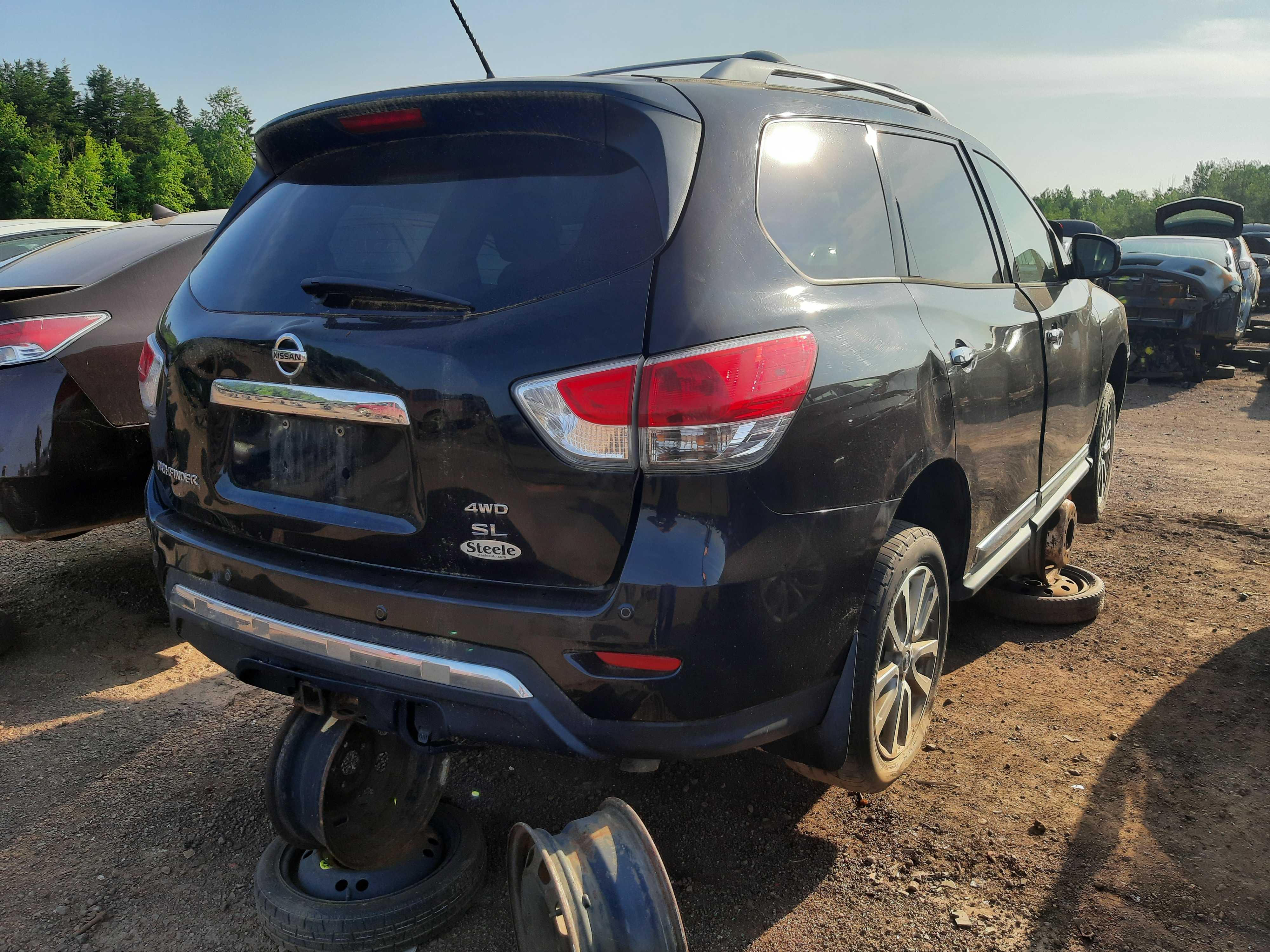 NISSAN PATHFINDER 2015