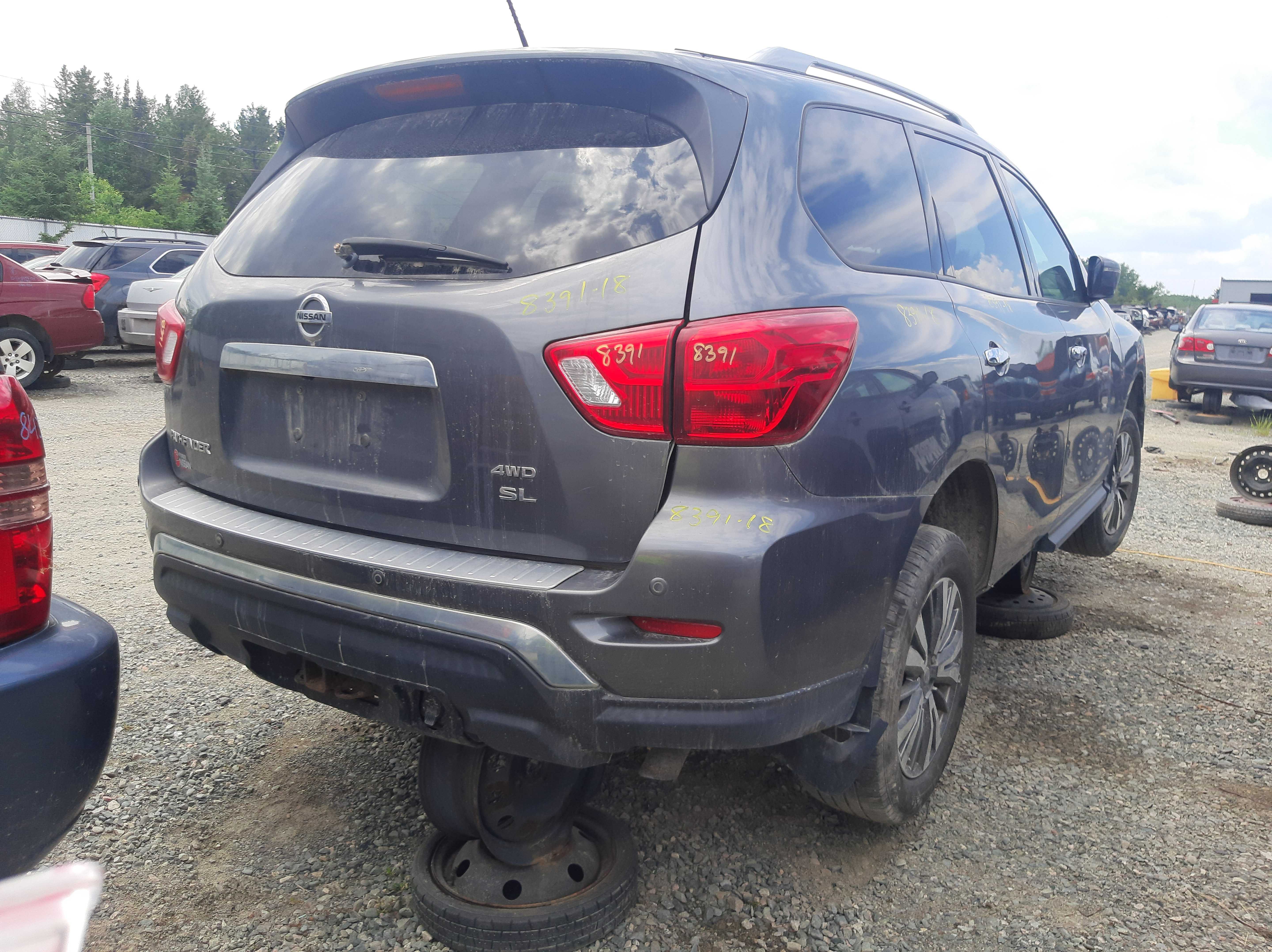NISSAN PATHFINDER 2018