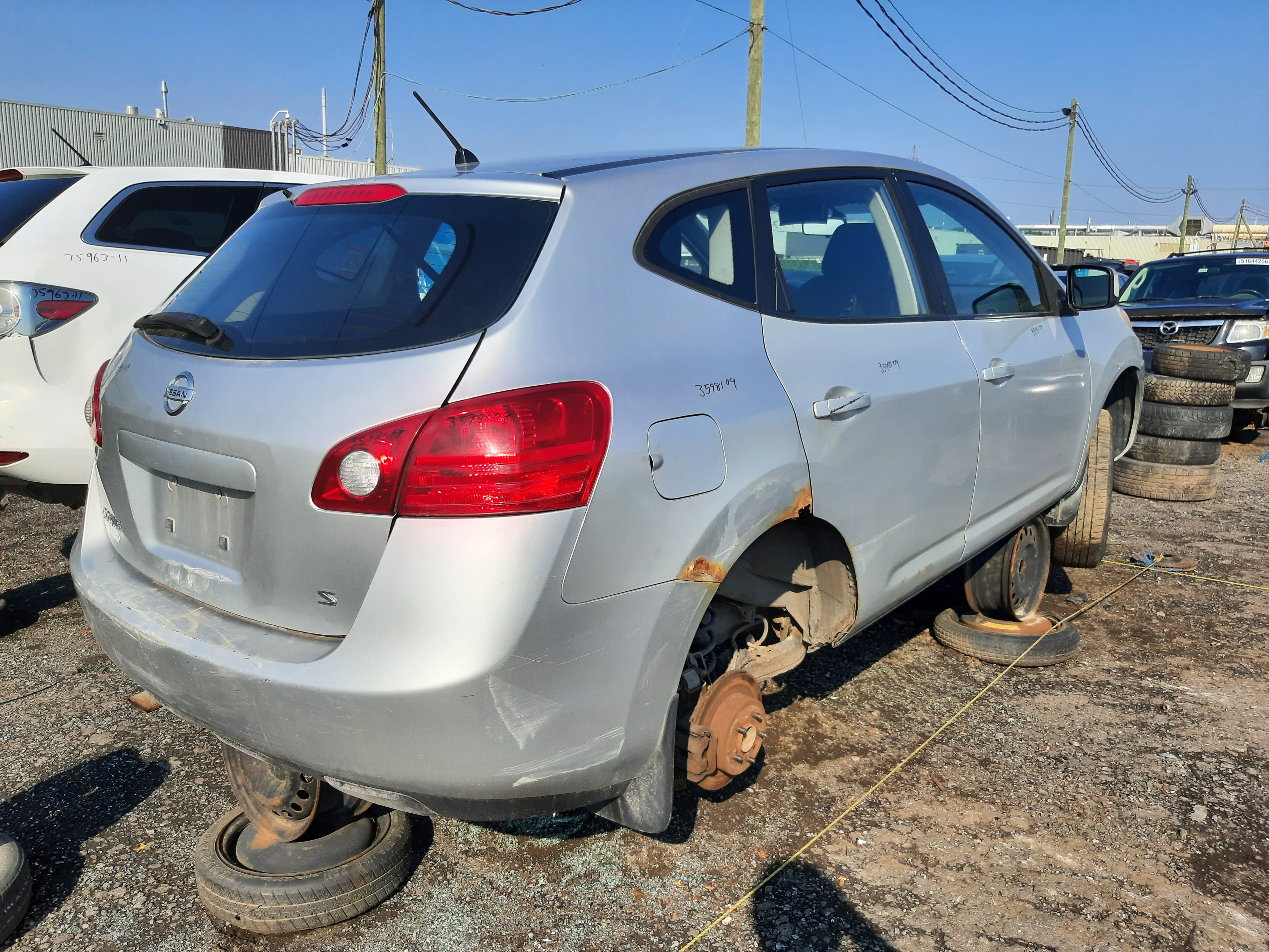NISSAN ROGUE 2009
