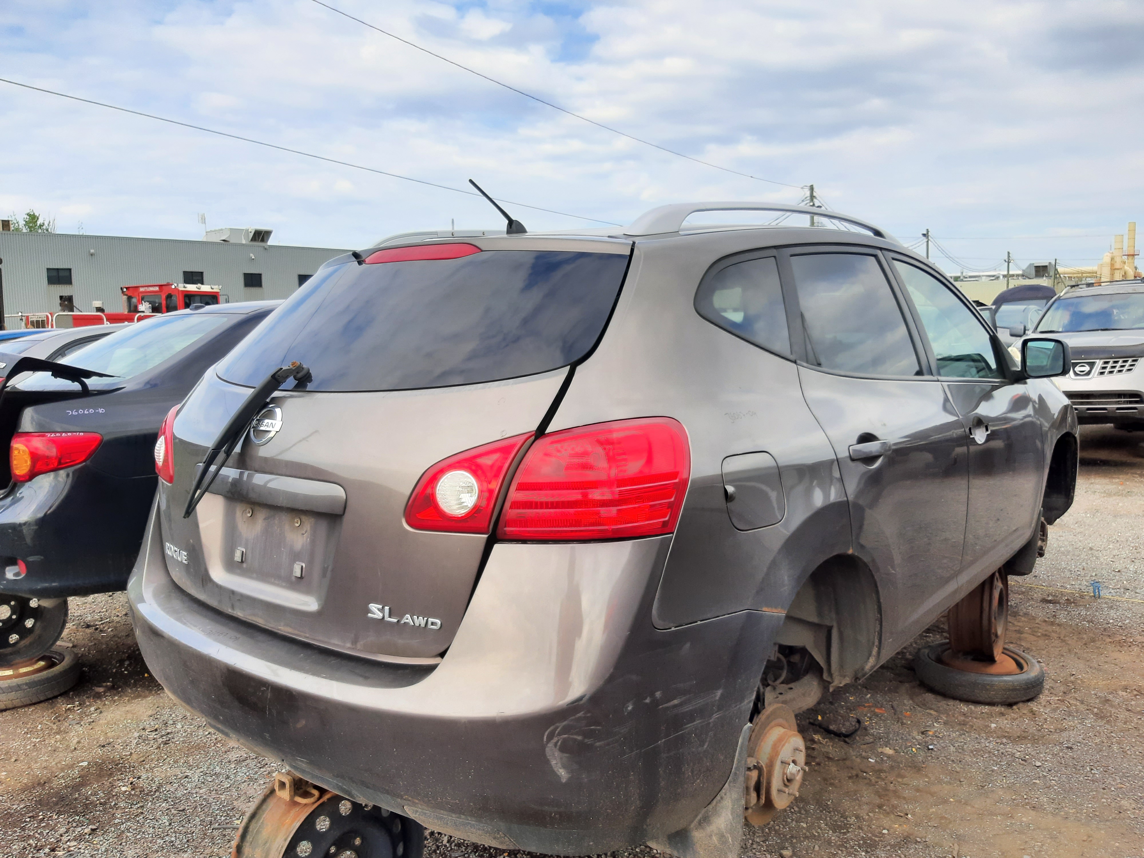 NISSAN ROGUE 2009