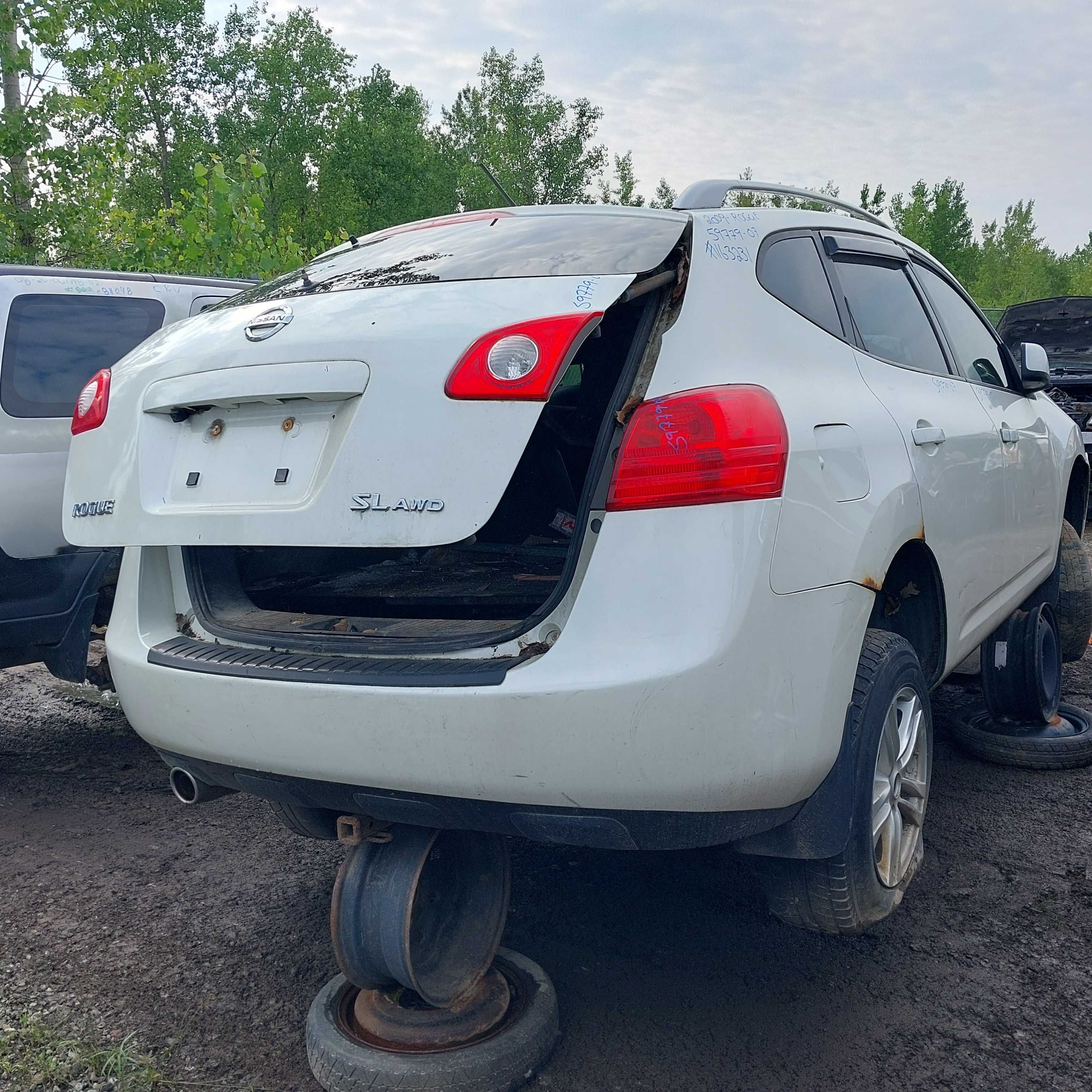 NISSAN ROGUE 2009