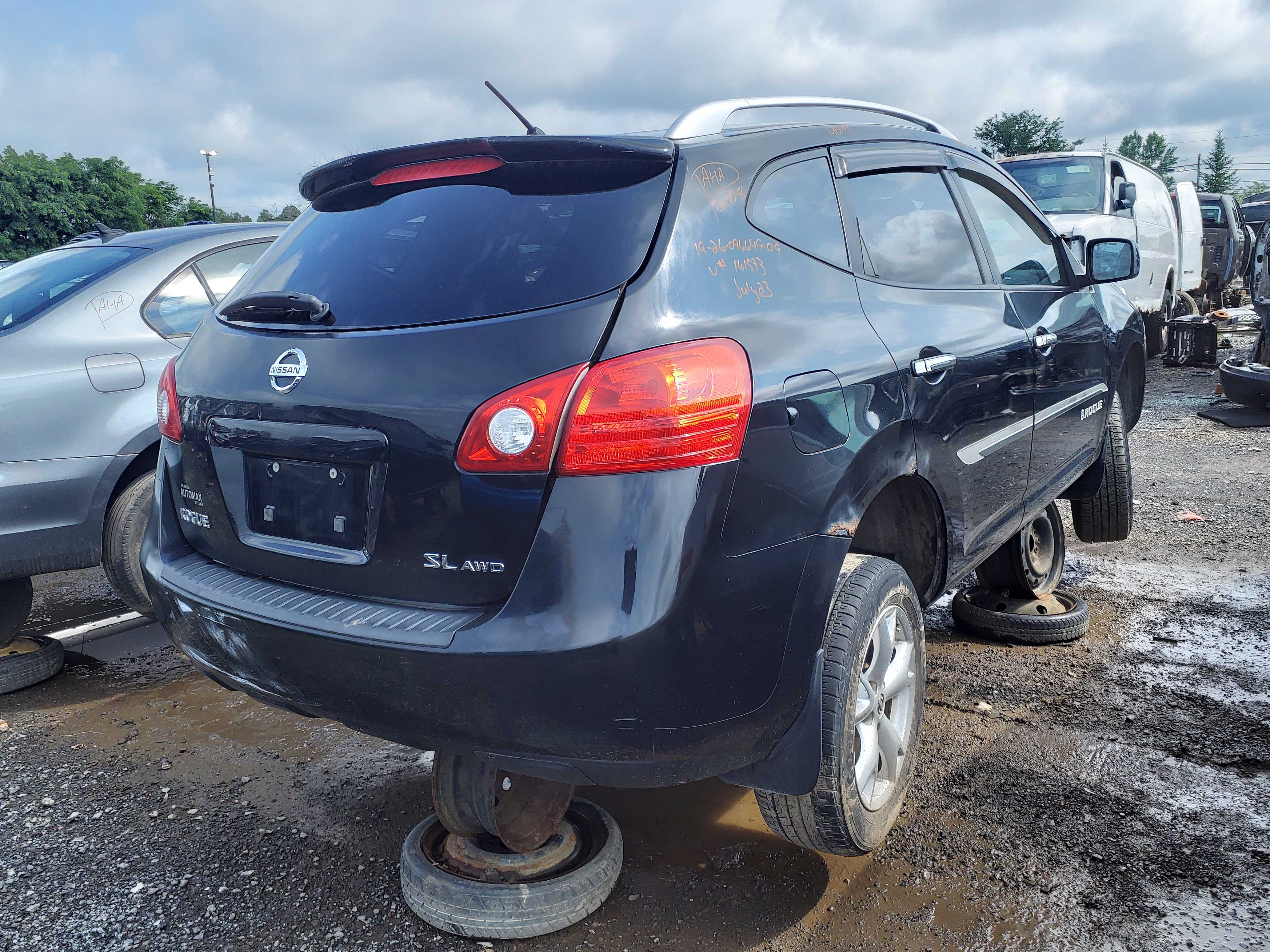 NISSAN ROGUE 2009