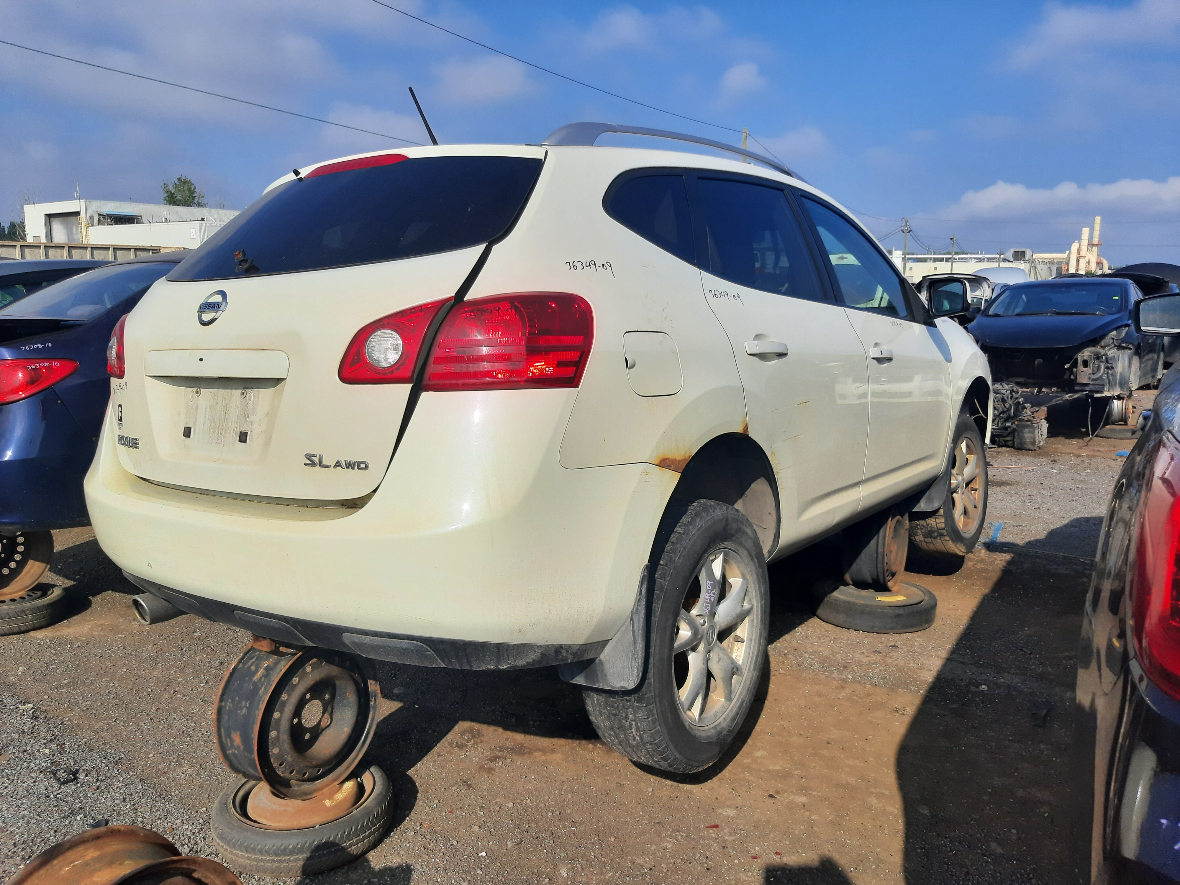 NISSAN ROGUE 2009
