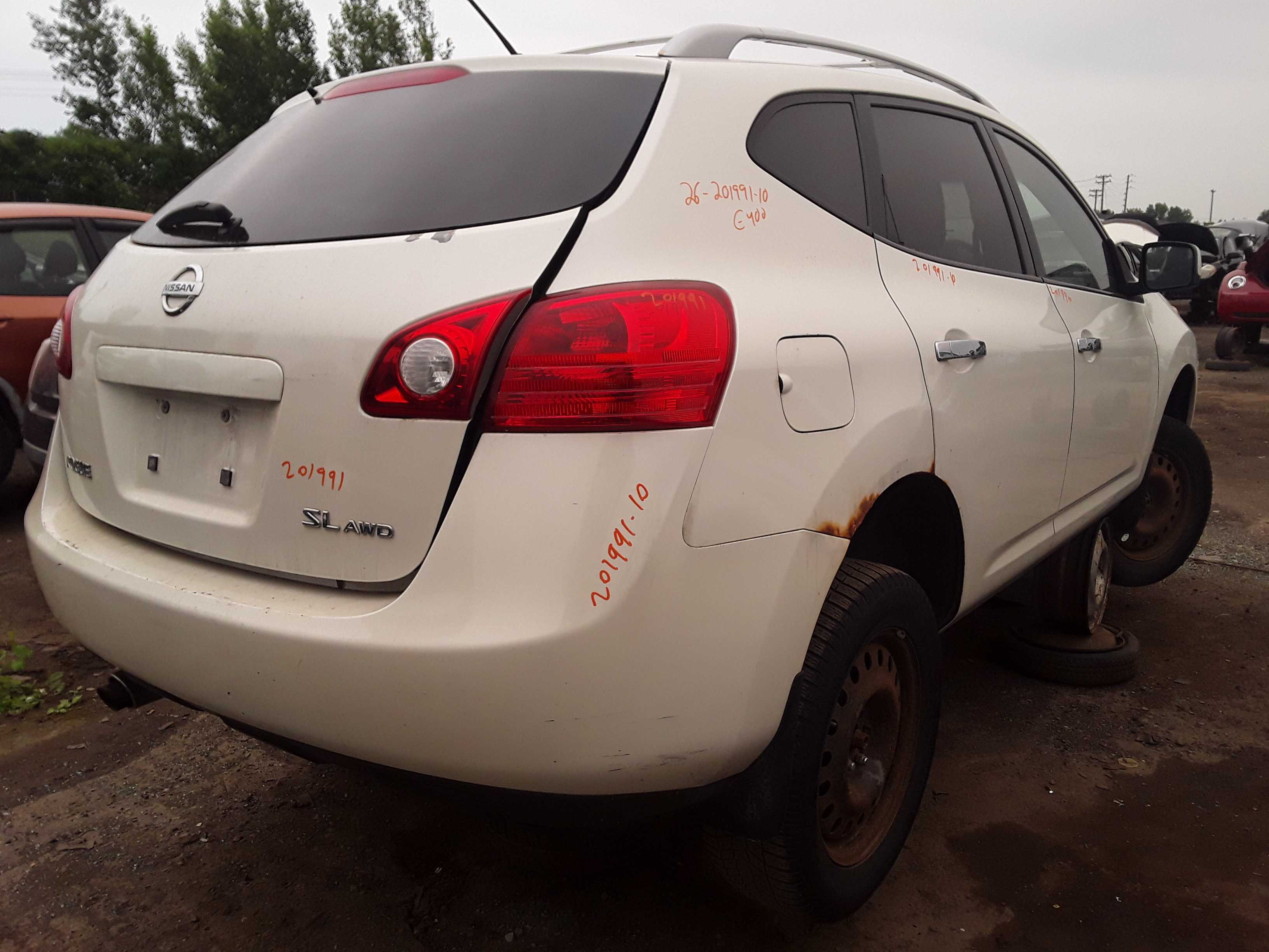 NISSAN ROGUE 2010