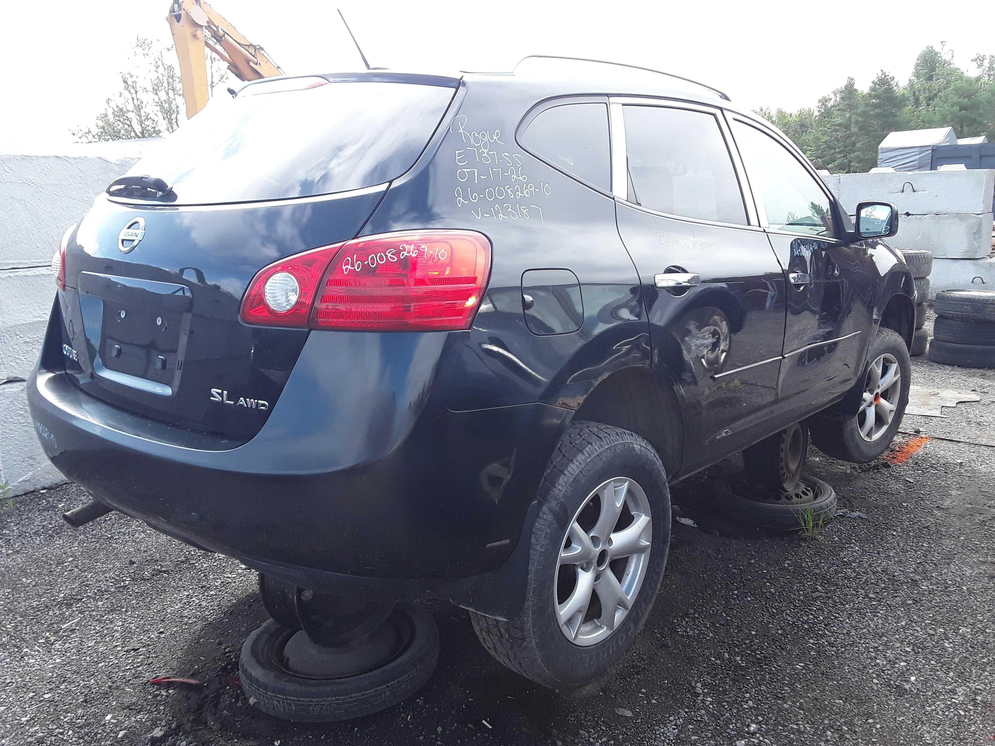 NISSAN ROGUE 2010