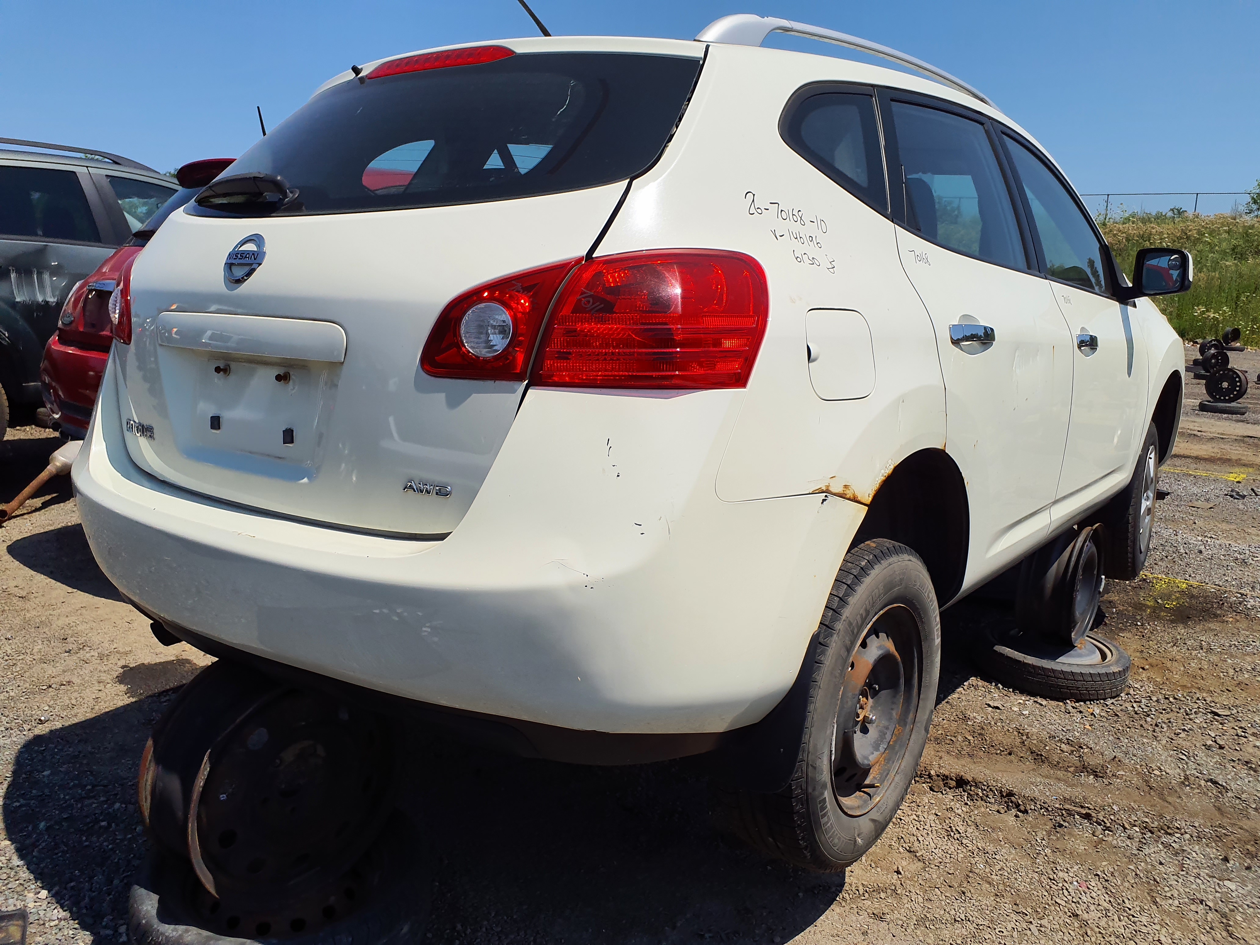 NISSAN ROGUE 2010
