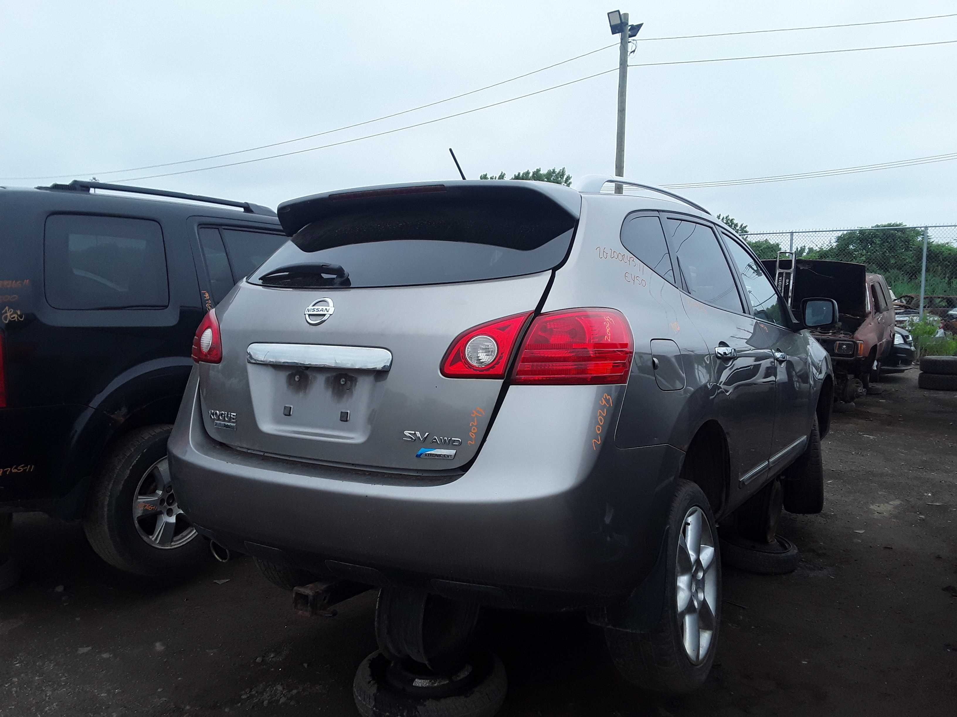 NISSAN ROGUE 2011