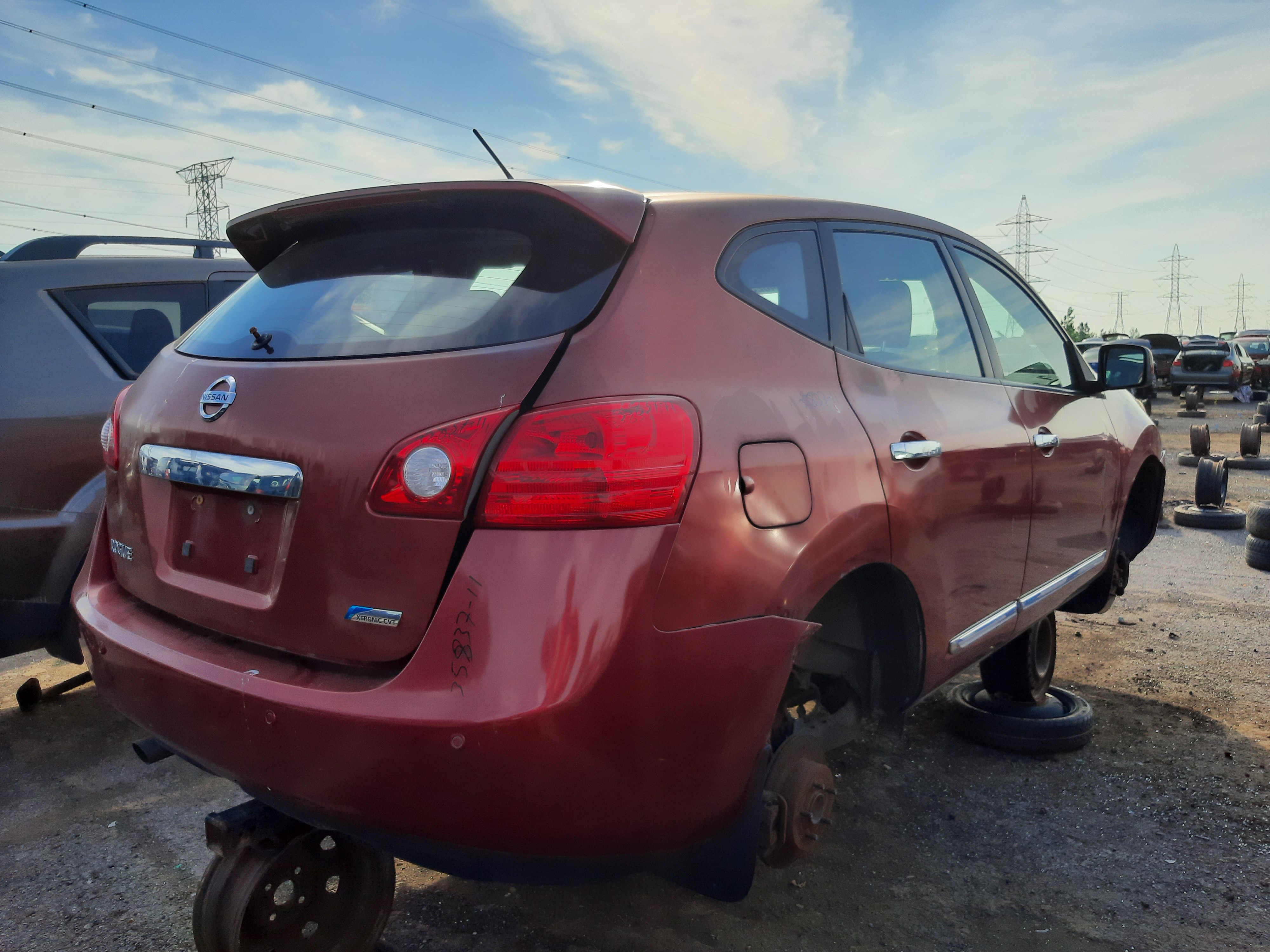NISSAN ROGUE 2011