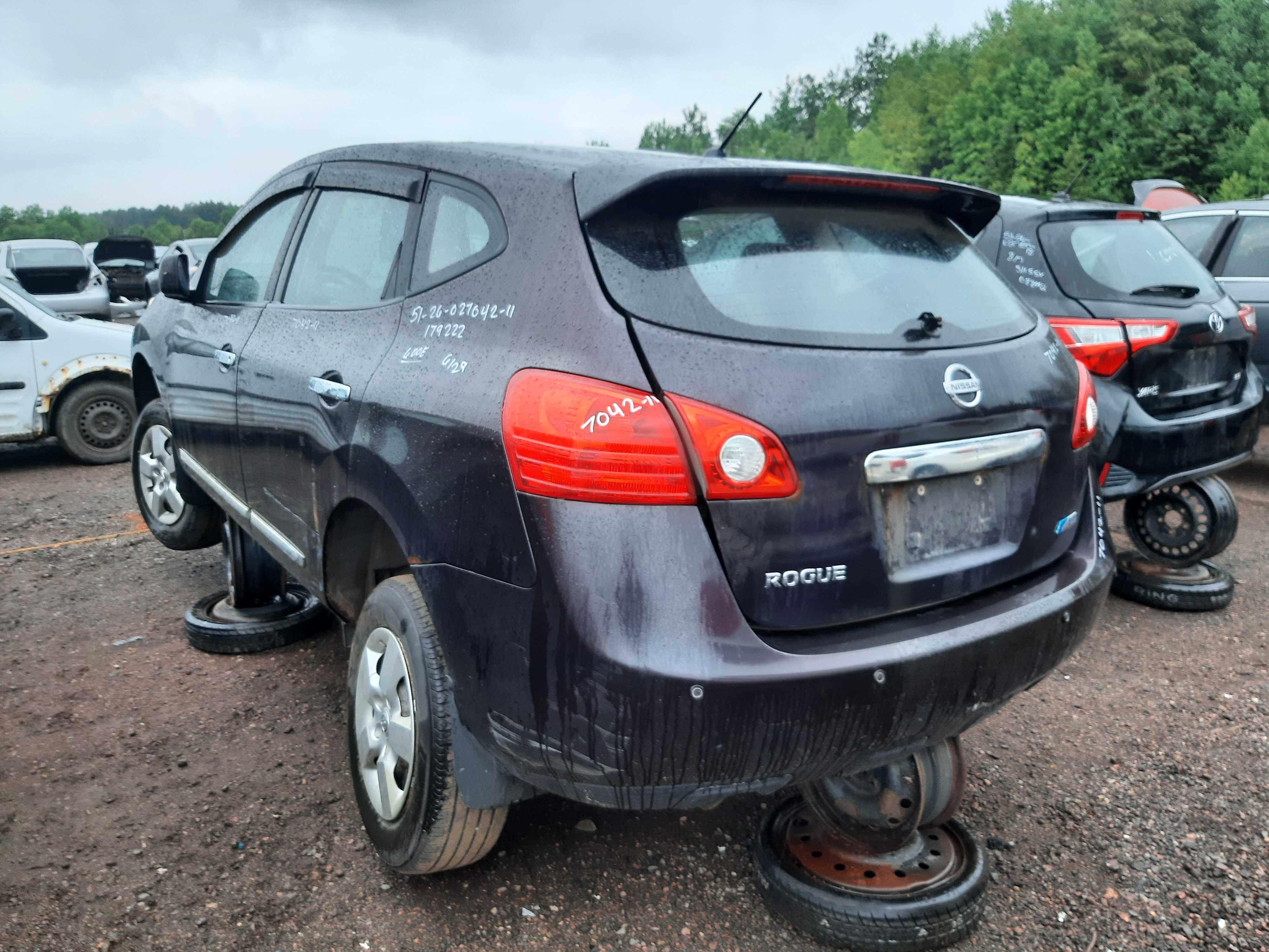 NISSAN ROGUE 2011