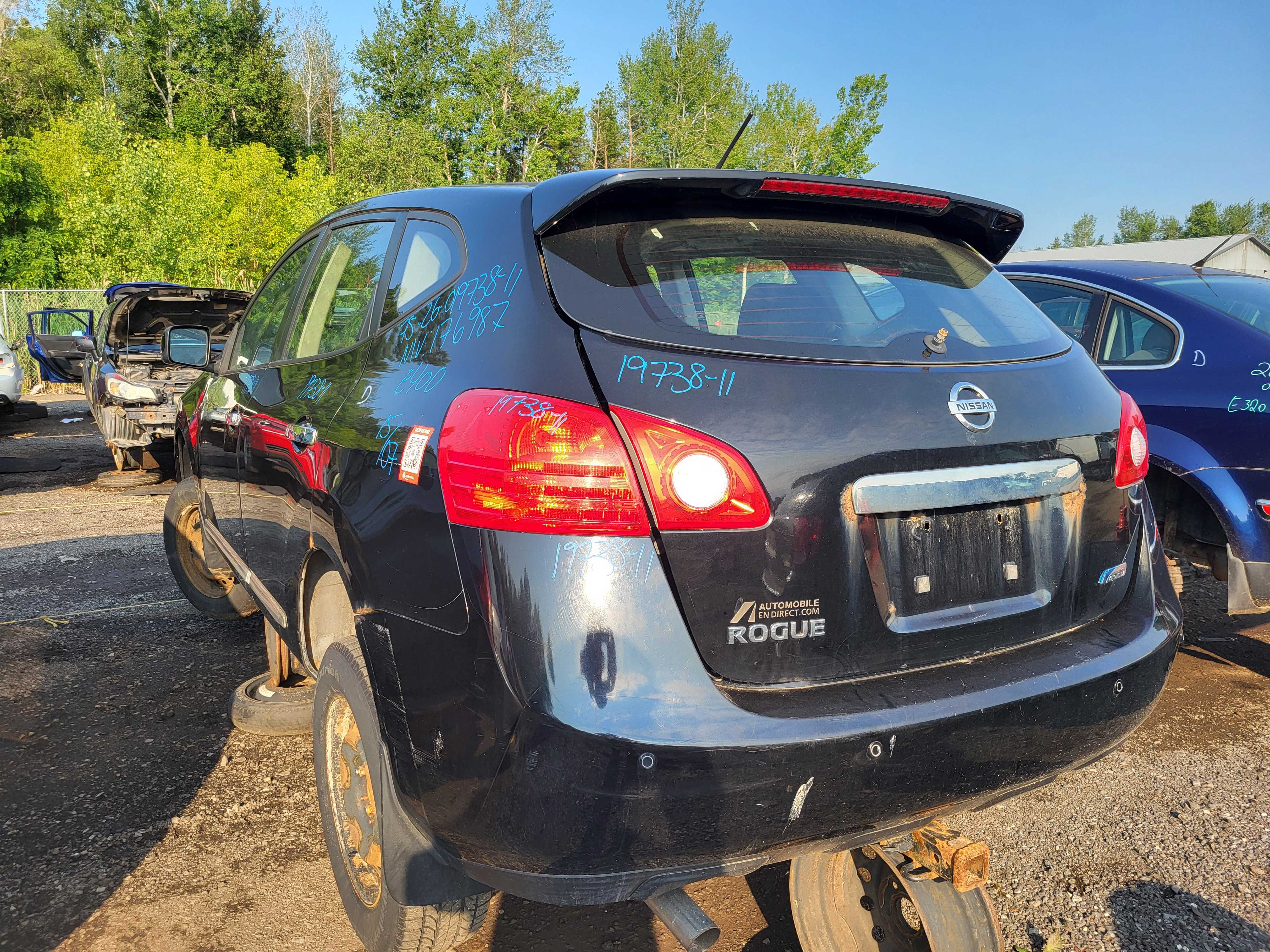 NISSAN ROGUE 2011