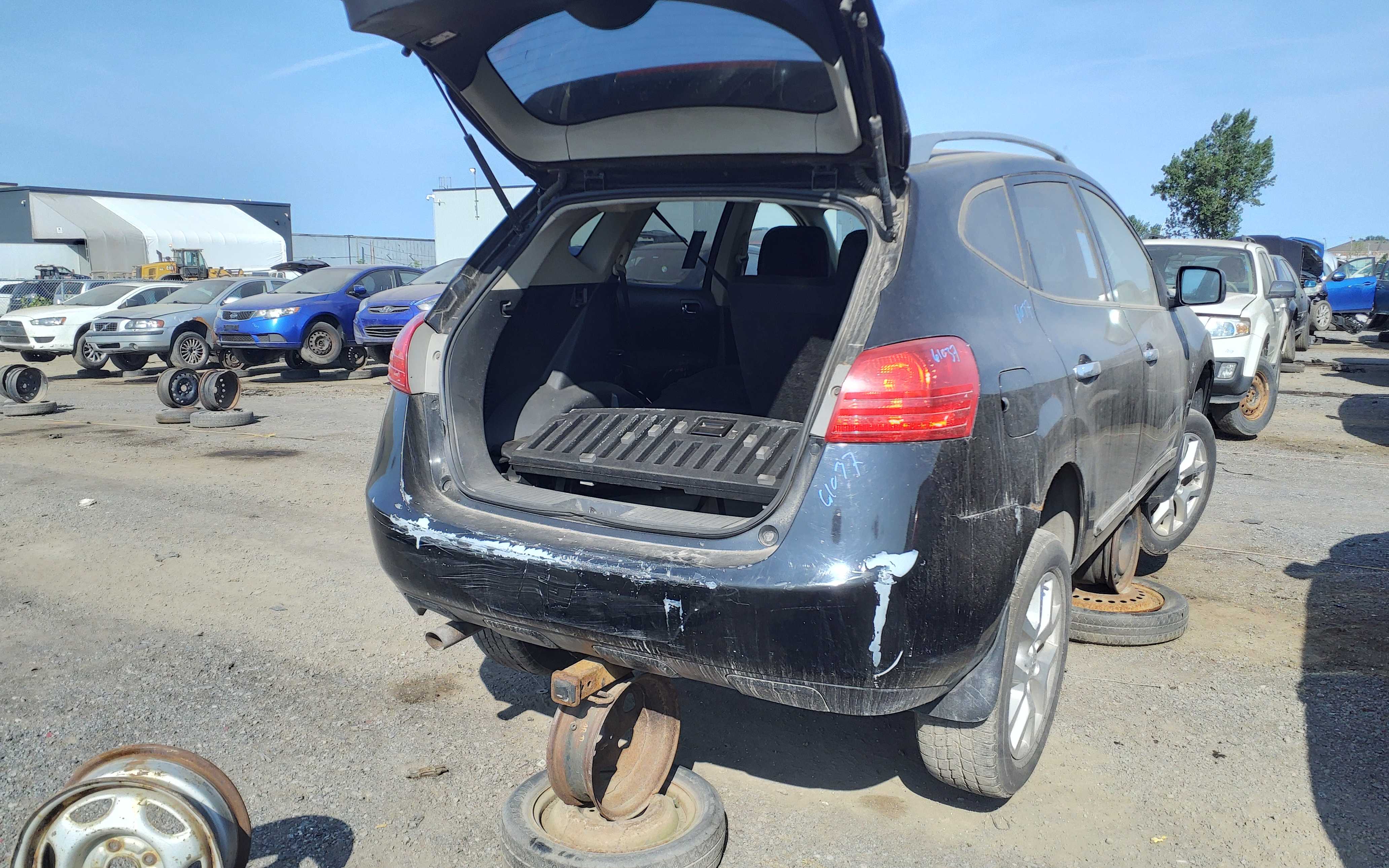 NISSAN ROGUE 2011