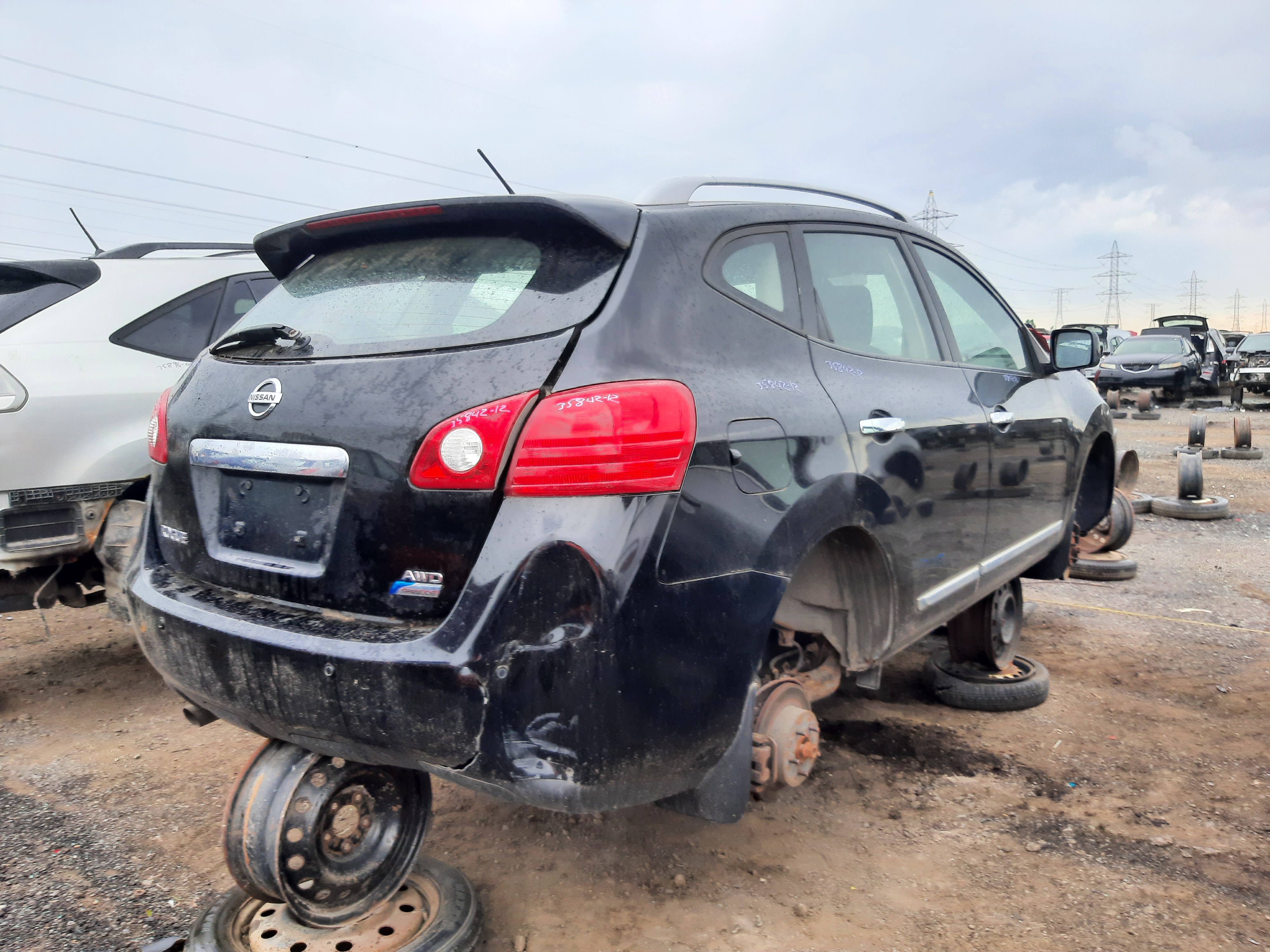NISSAN ROGUE 2012