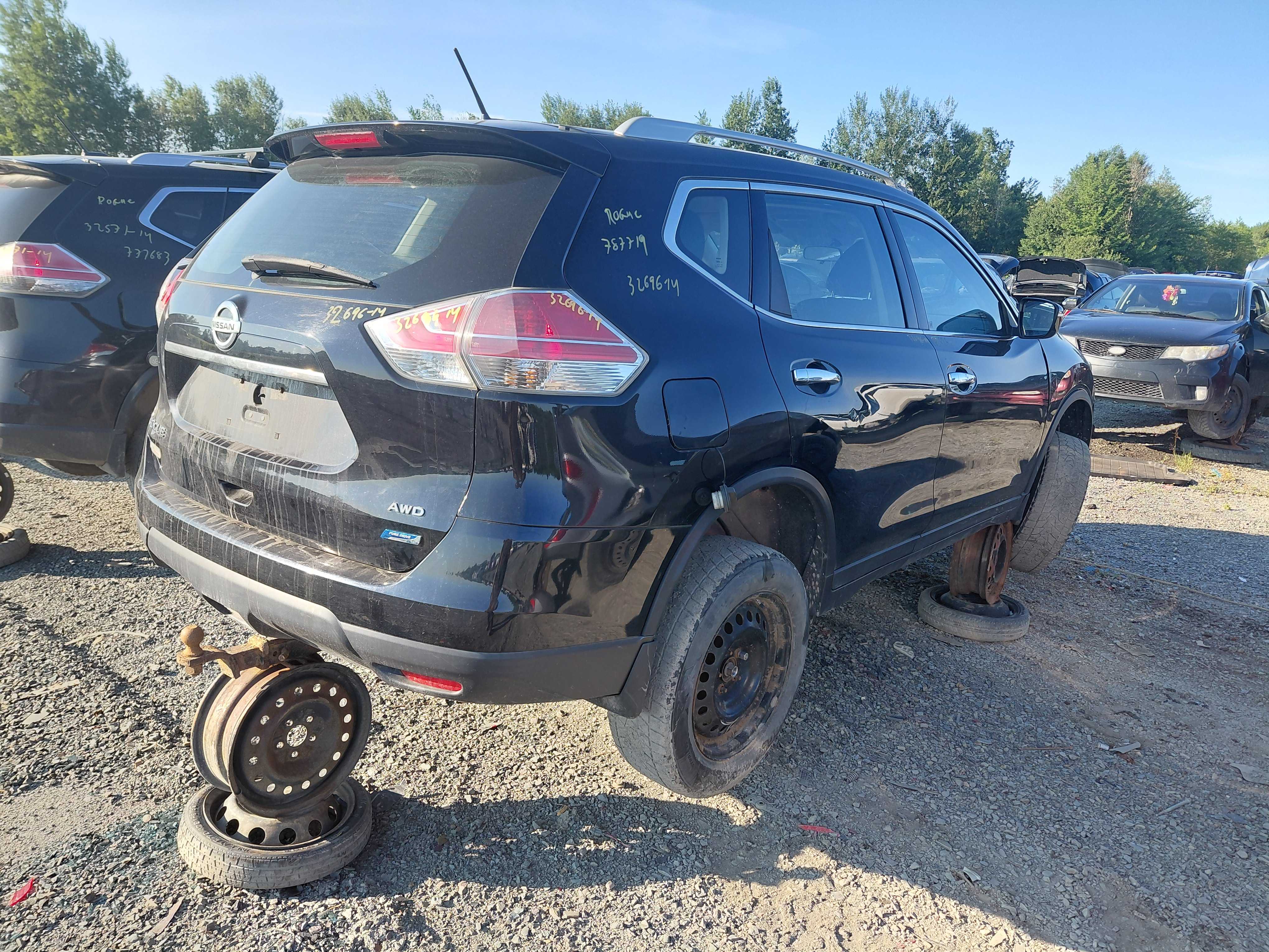 NISSAN ROGUE 2014