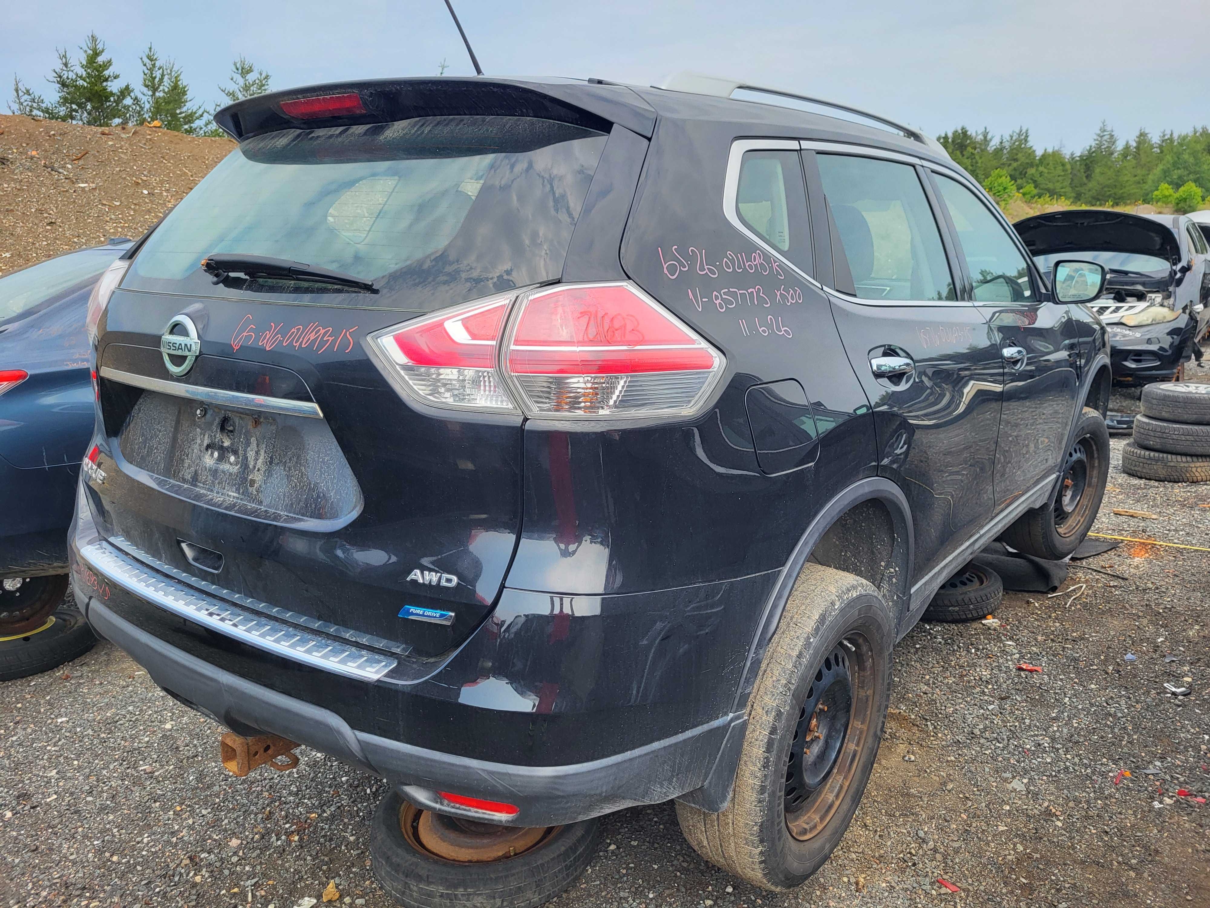 NISSAN ROGUE 2015