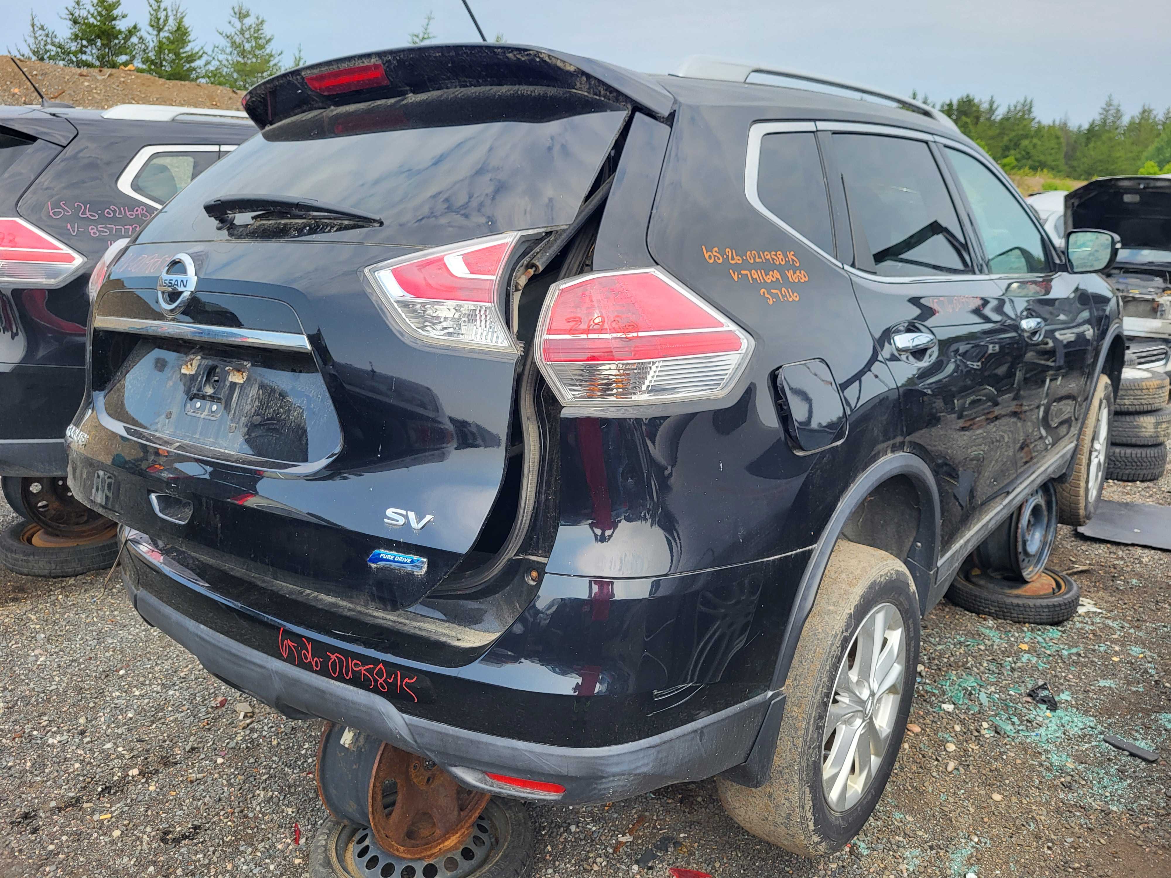 NISSAN ROGUE 2015