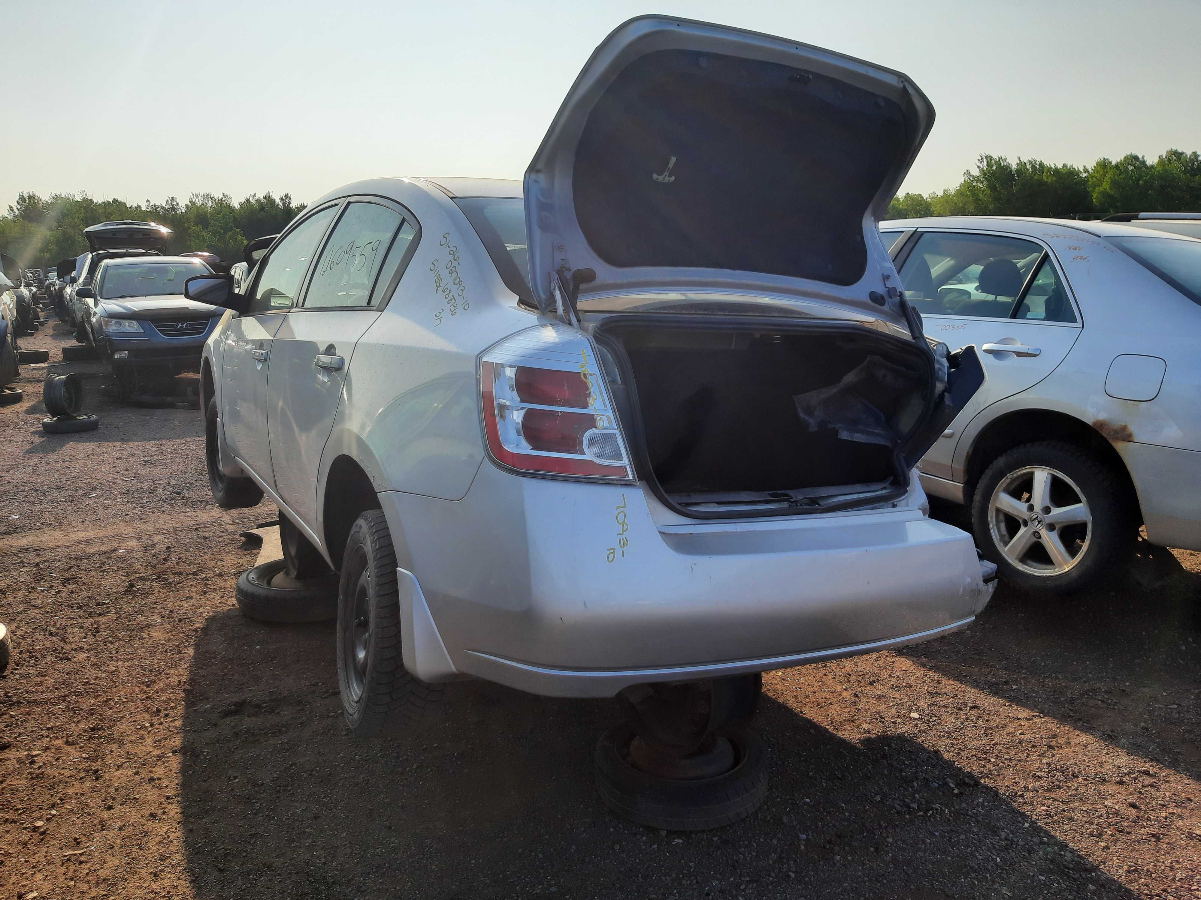 NISSAN SENTRA 2010