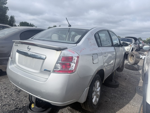 NISSAN SENTRA 2011