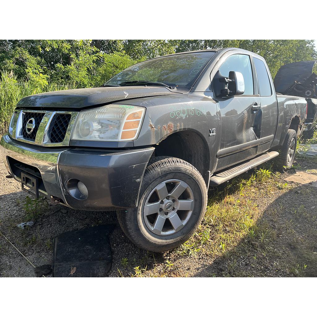 NISSAN TITAN 2004