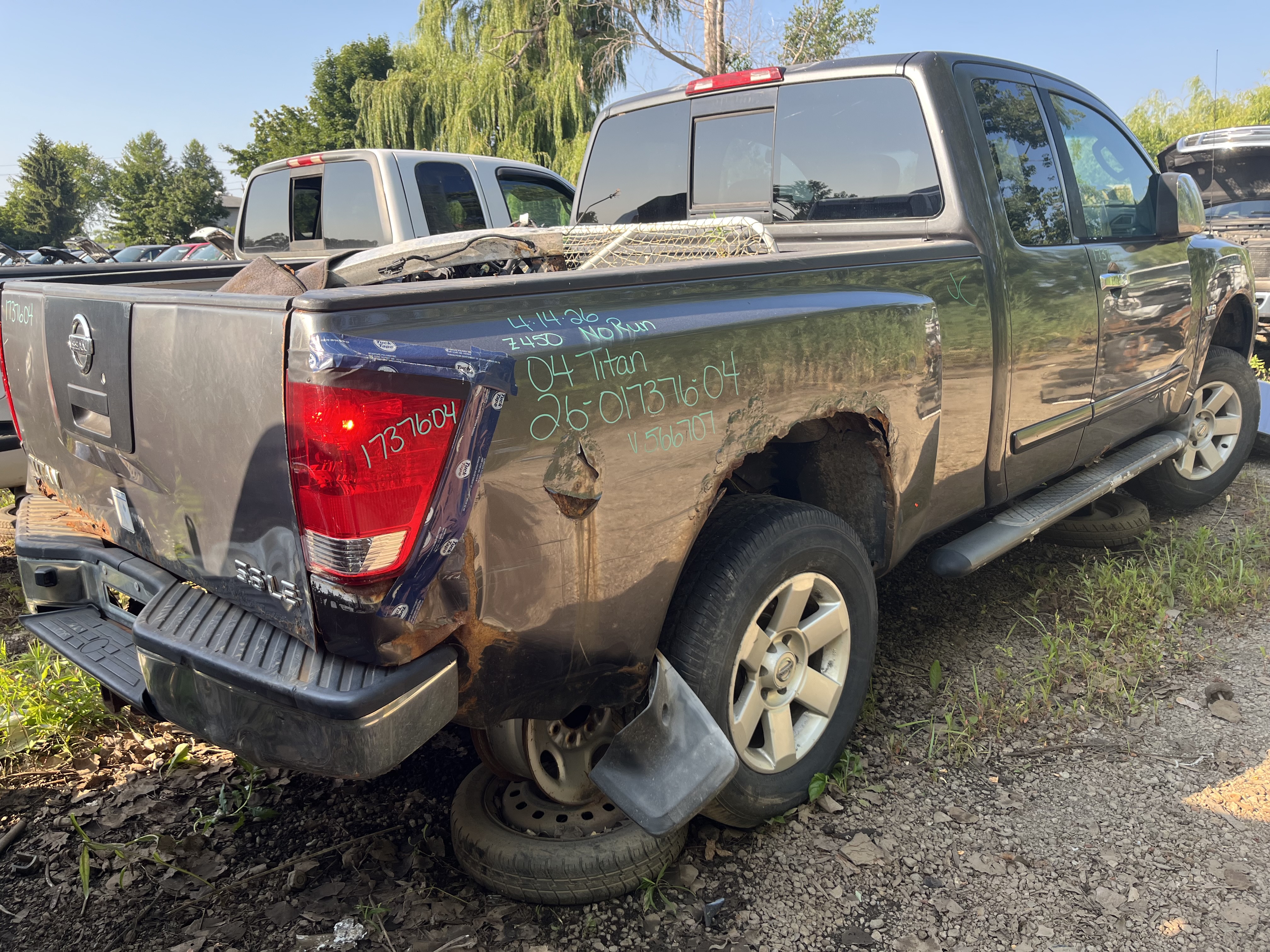 NISSAN TITAN 2004