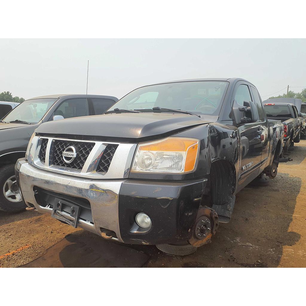NISSAN TITAN 2011