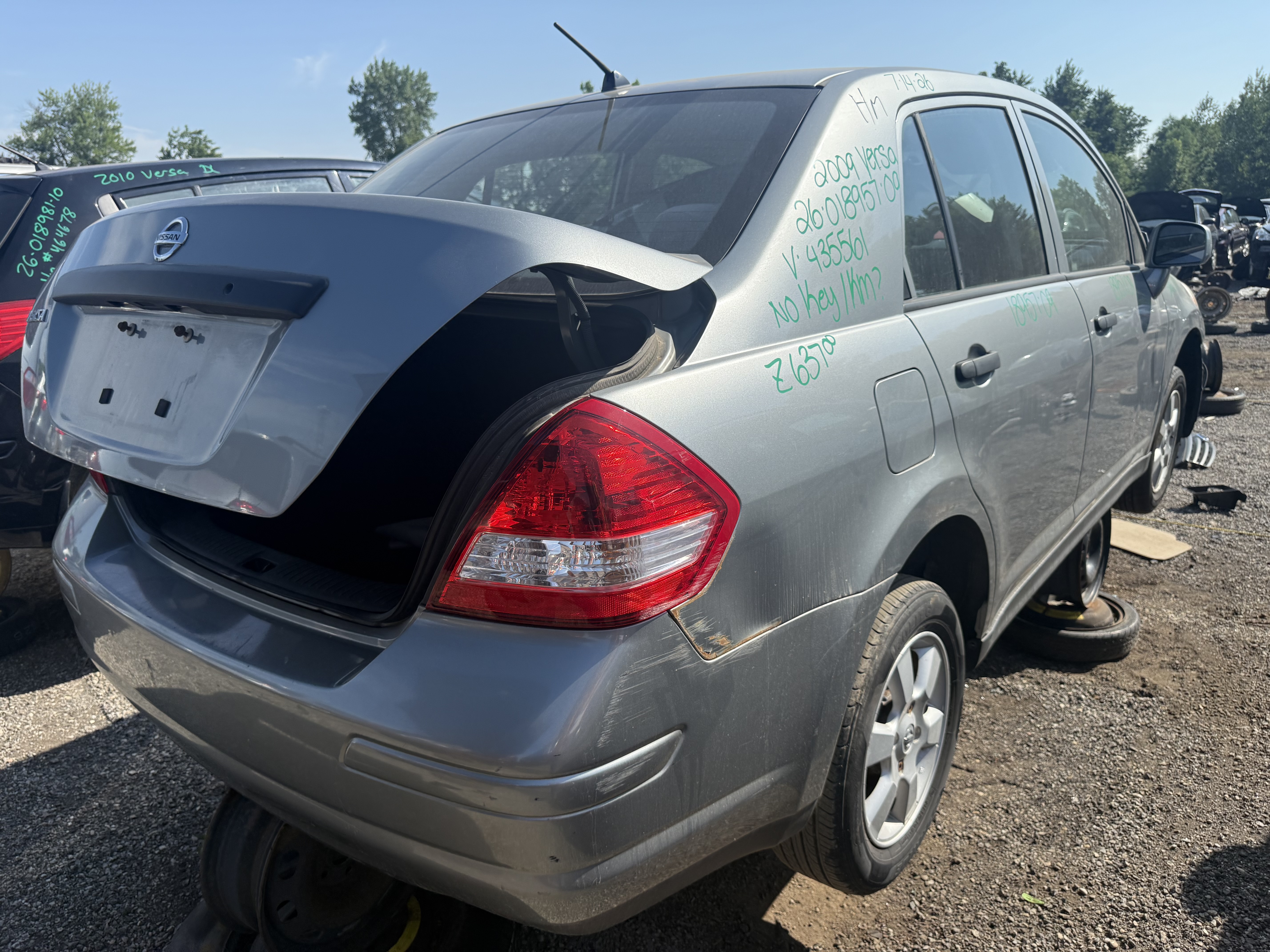 NISSAN VERSA 2009