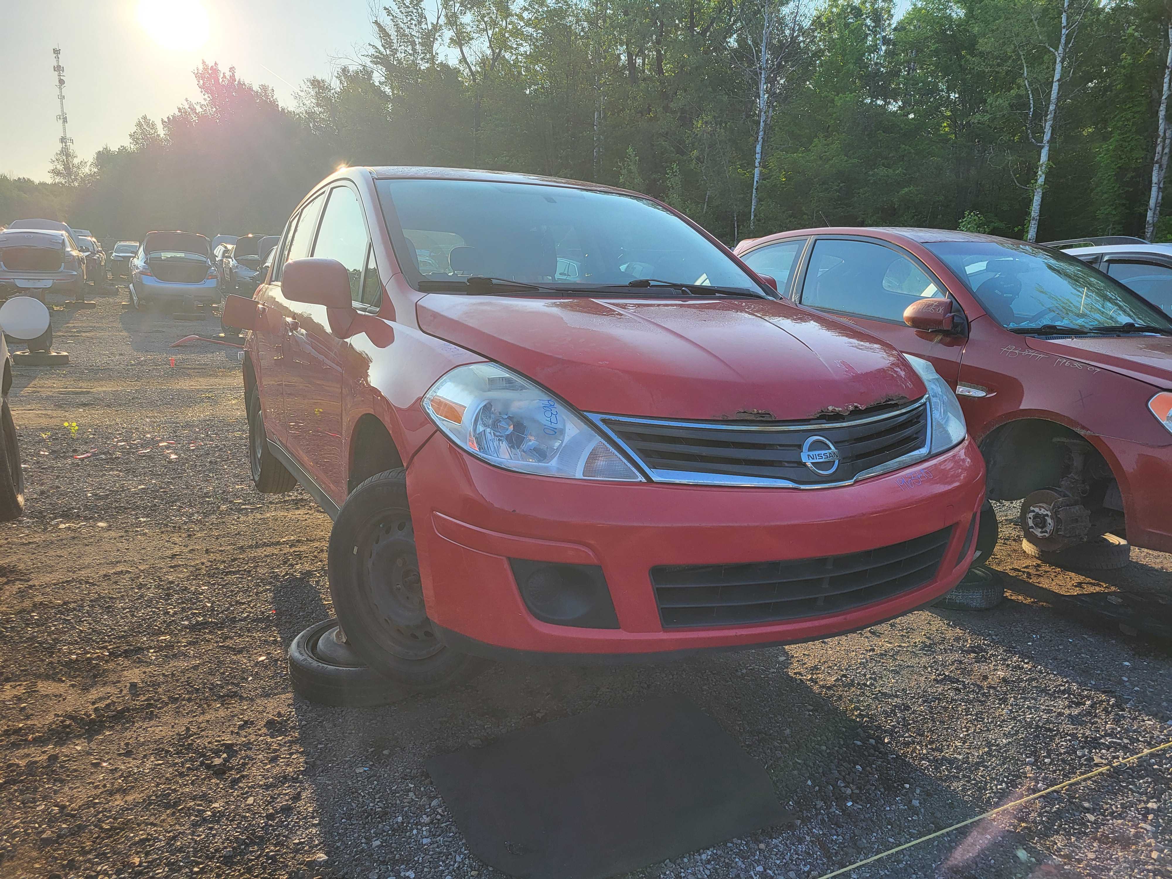 NISSAN VERSA 2010