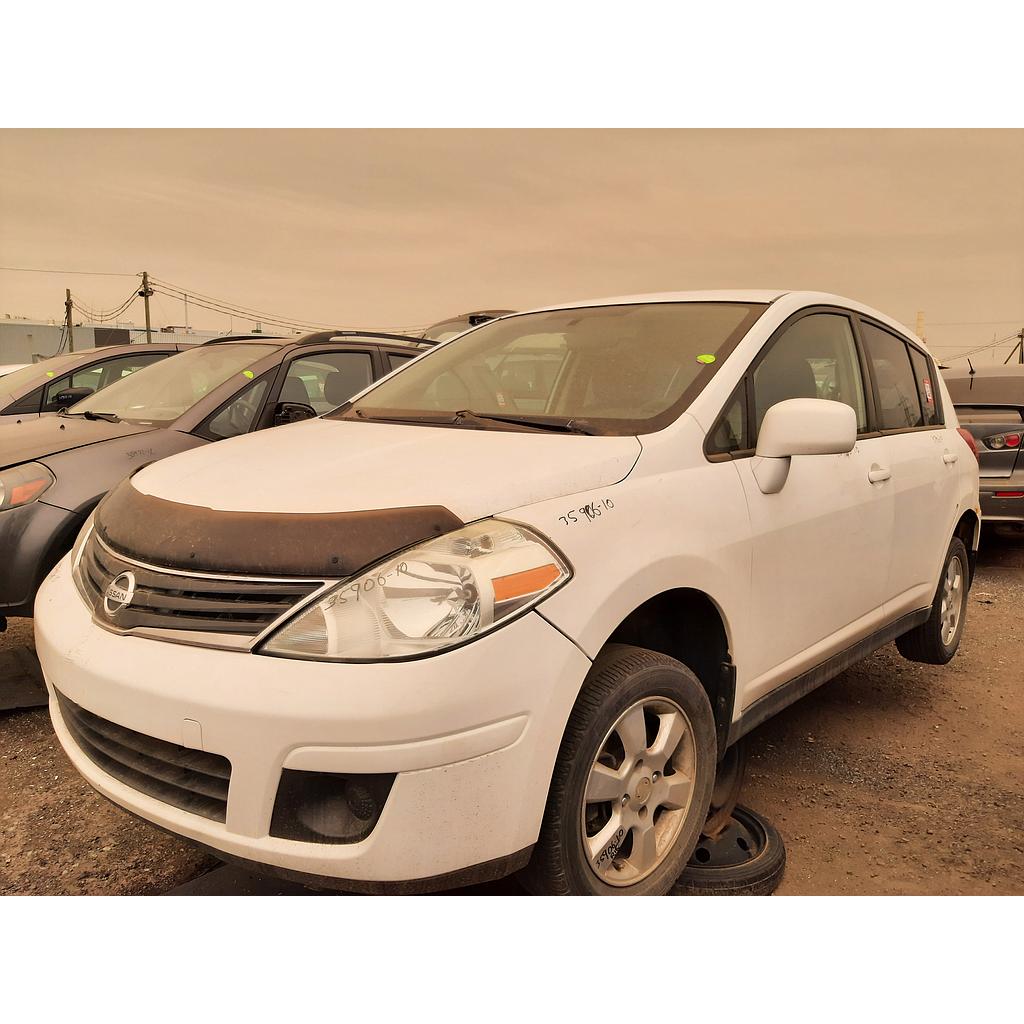 NISSAN VERSA 2010