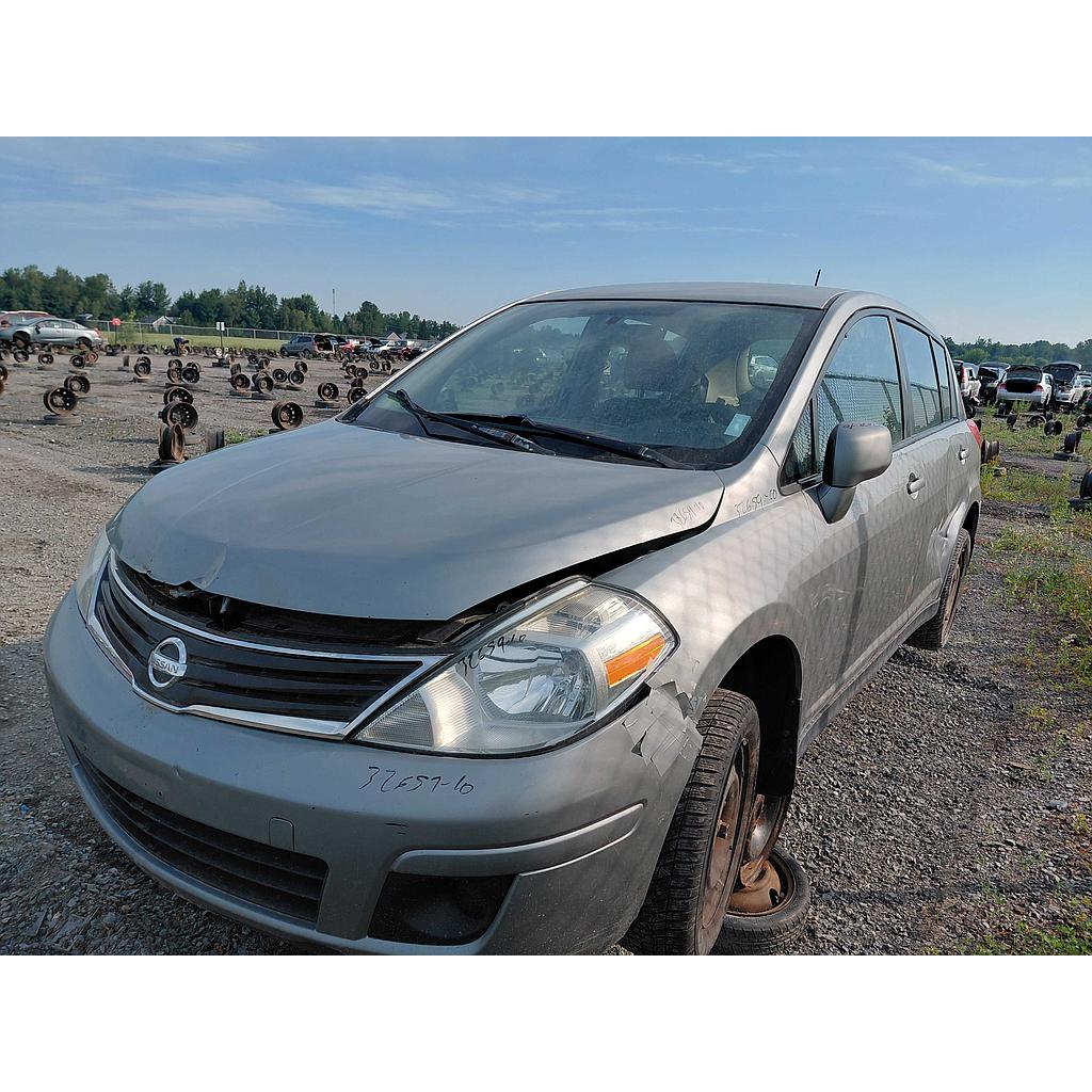 NISSAN VERSA 2010