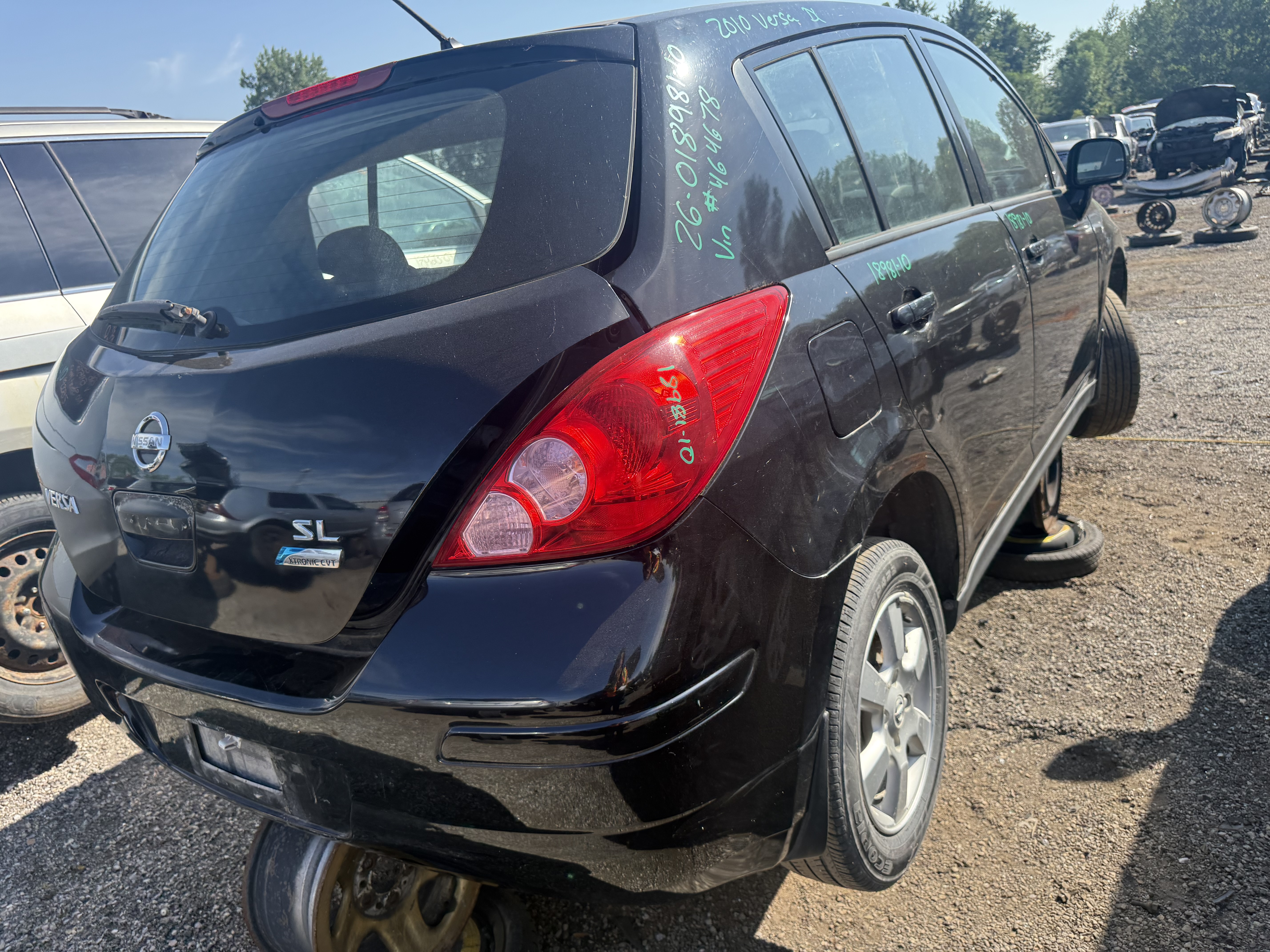 NISSAN VERSA 2010