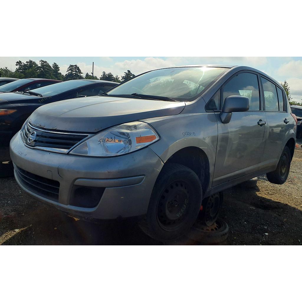 NISSAN VERSA 2010