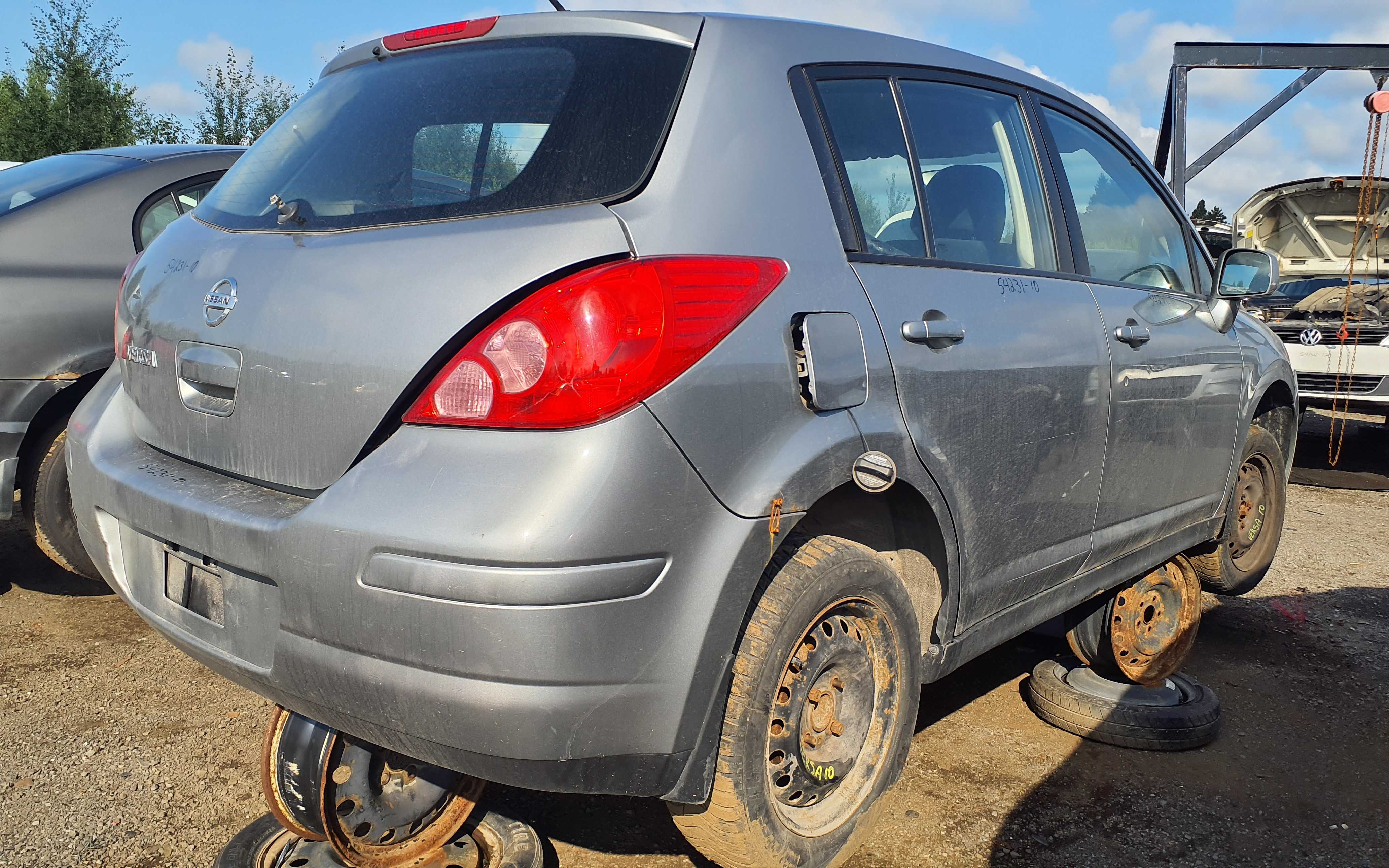 NISSAN VERSA 2010