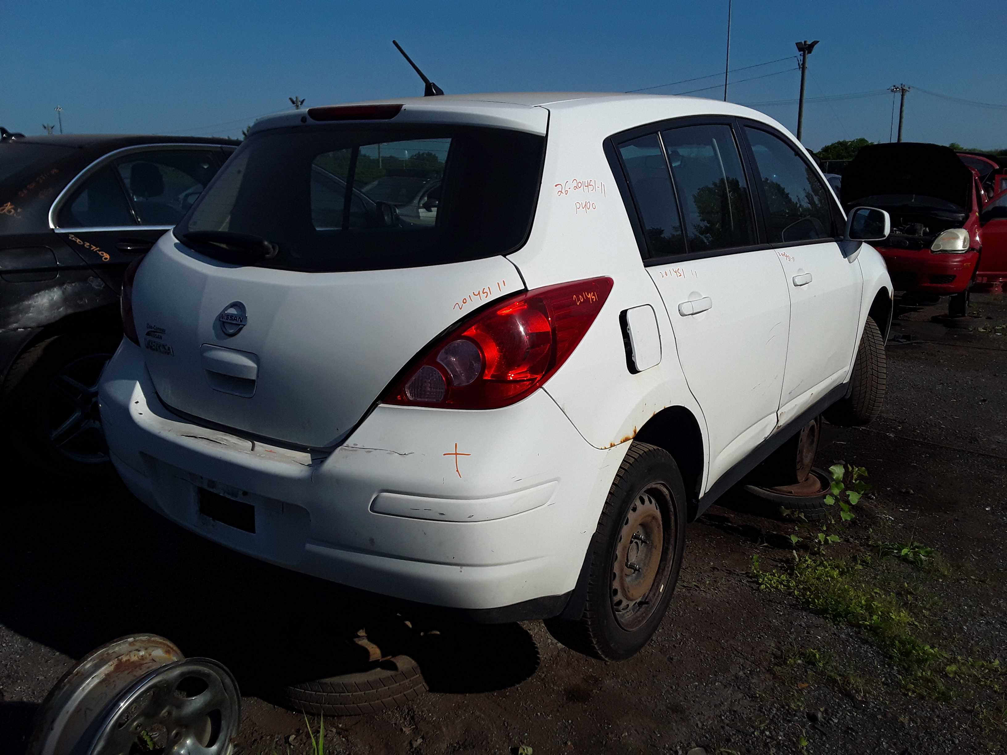 NISSAN VERSA 2011