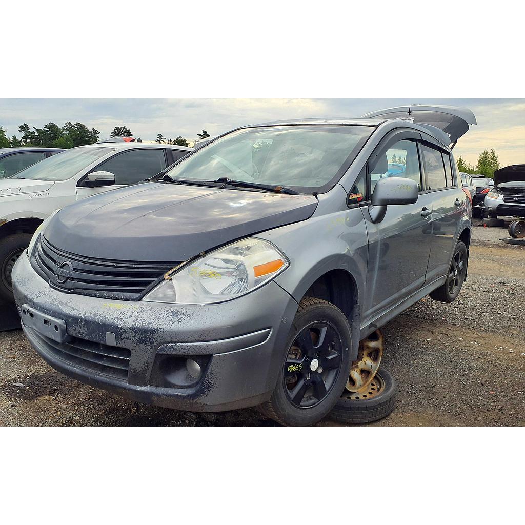 NISSAN VERSA 2011