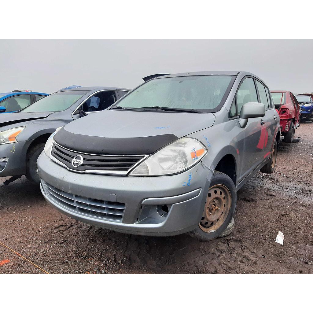 NISSAN VERSA 2011