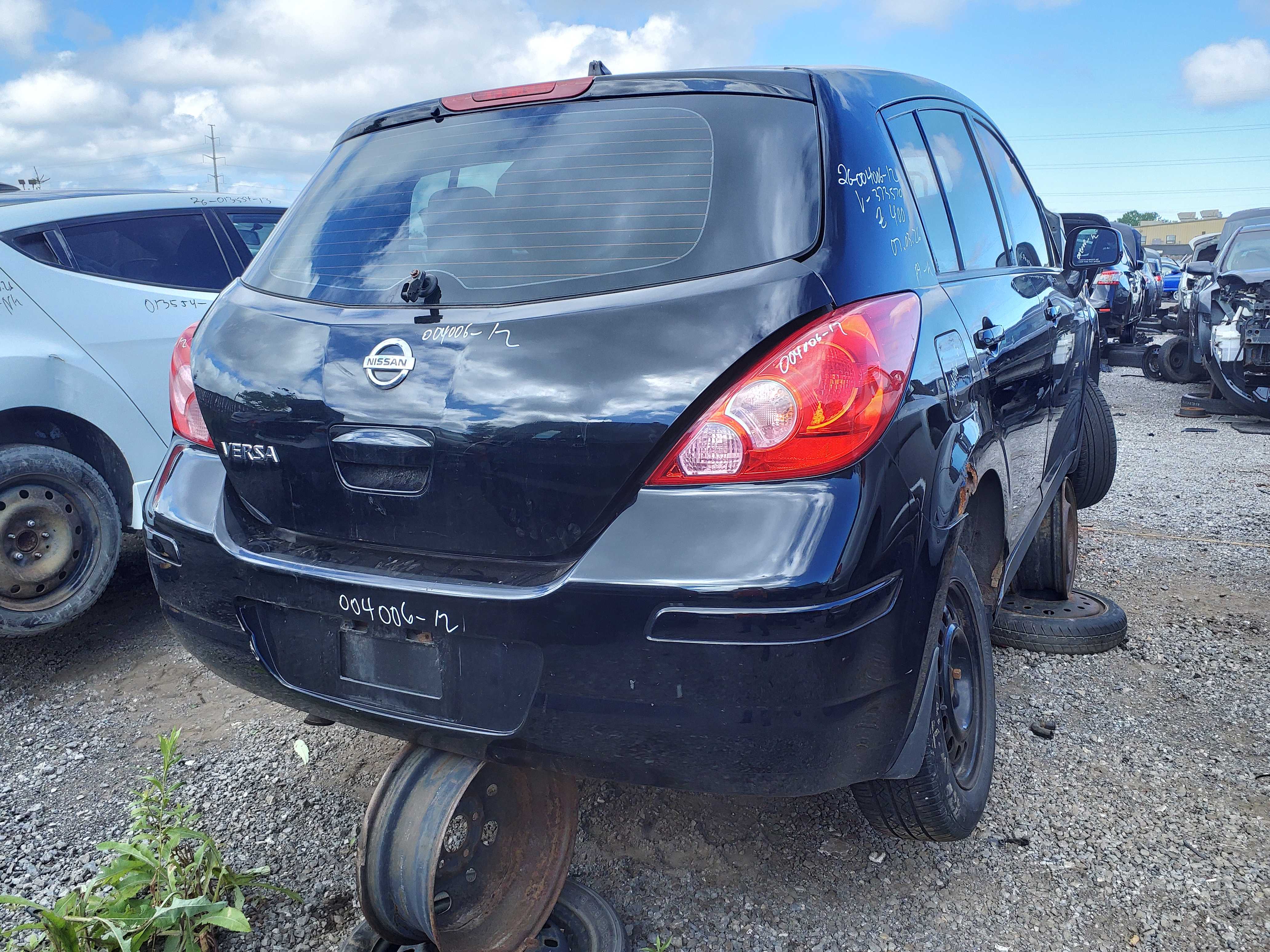 NISSAN VERSA 2012