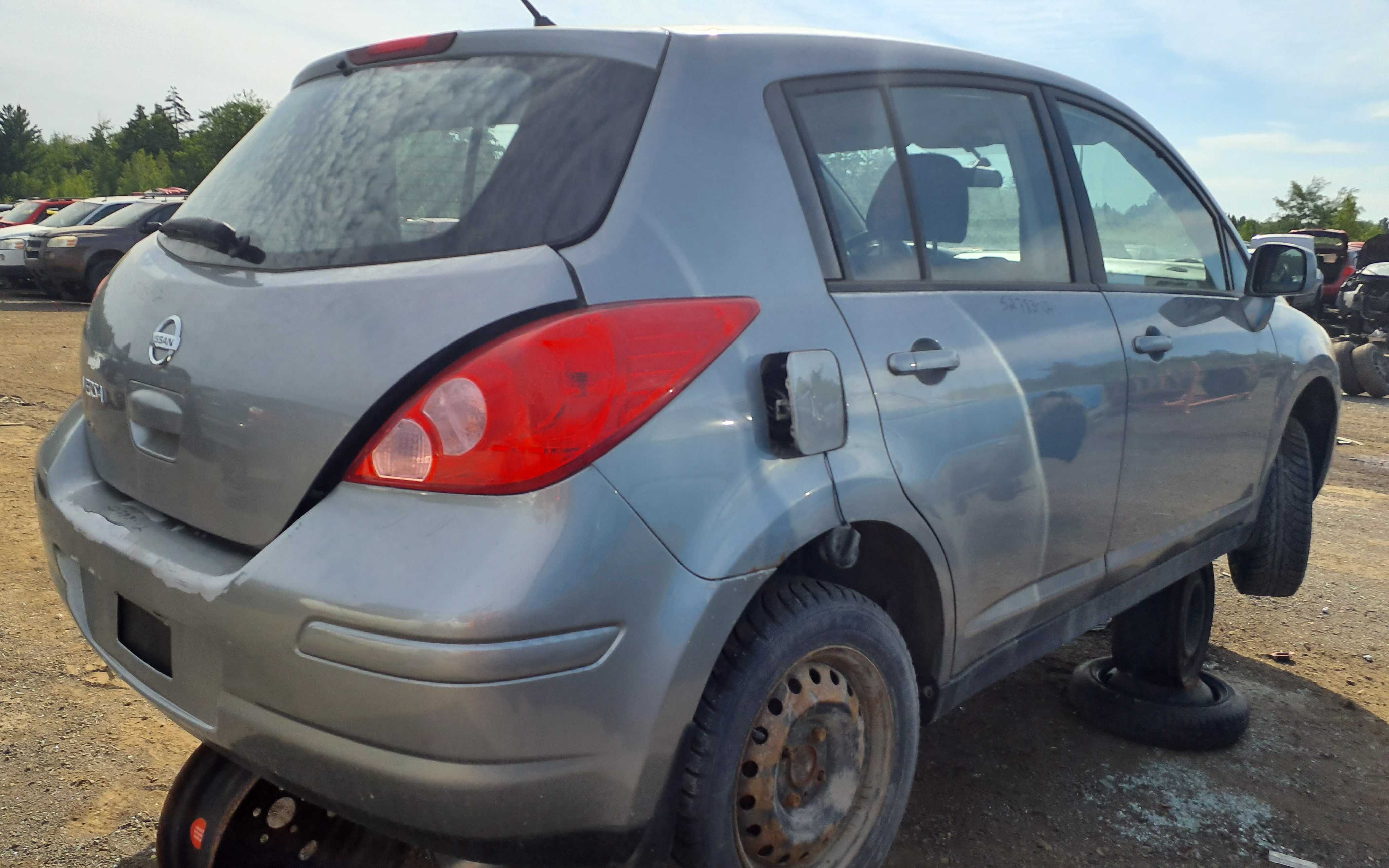 NISSAN VERSA 2012