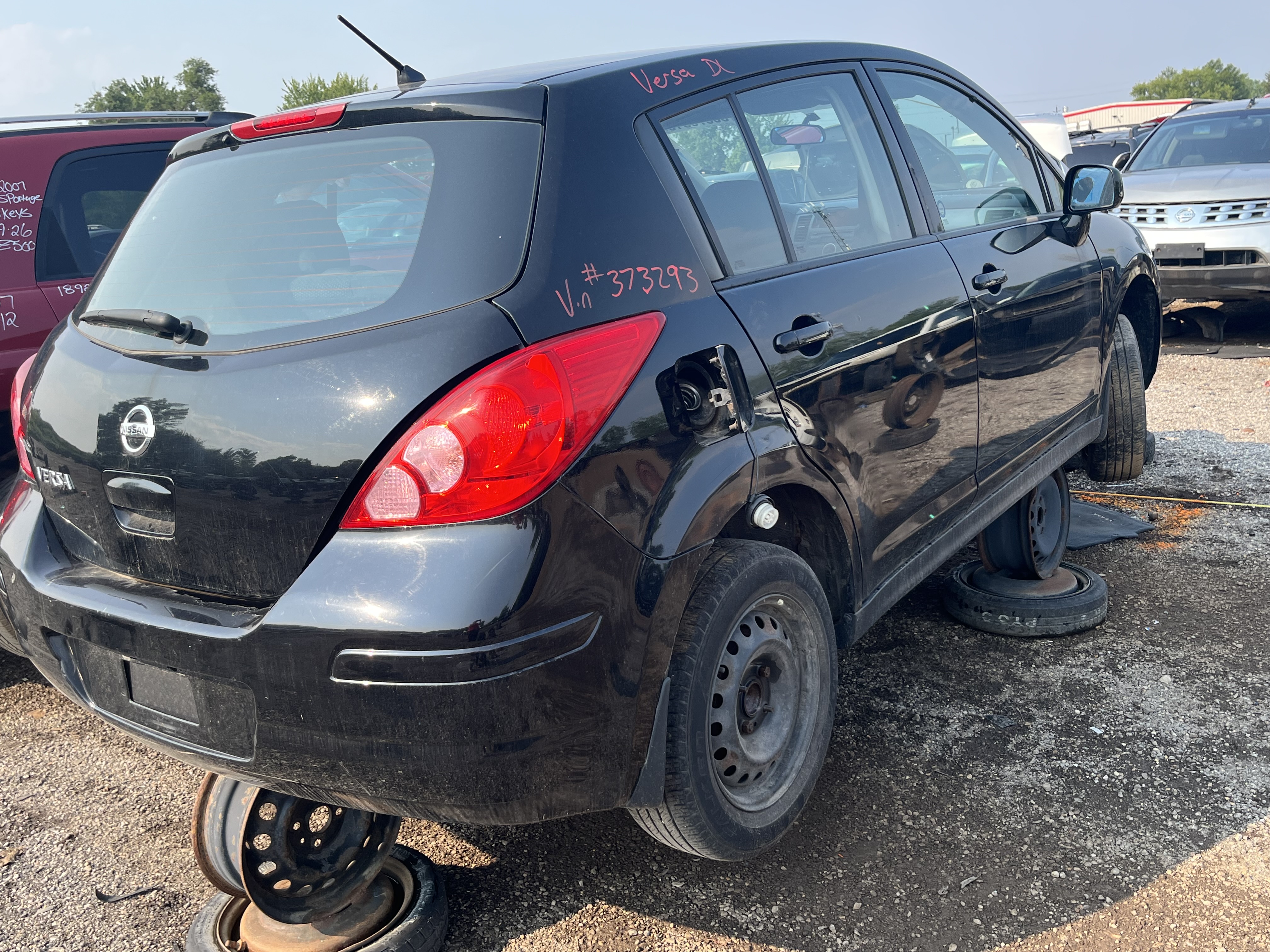 NISSAN VERSA 2012