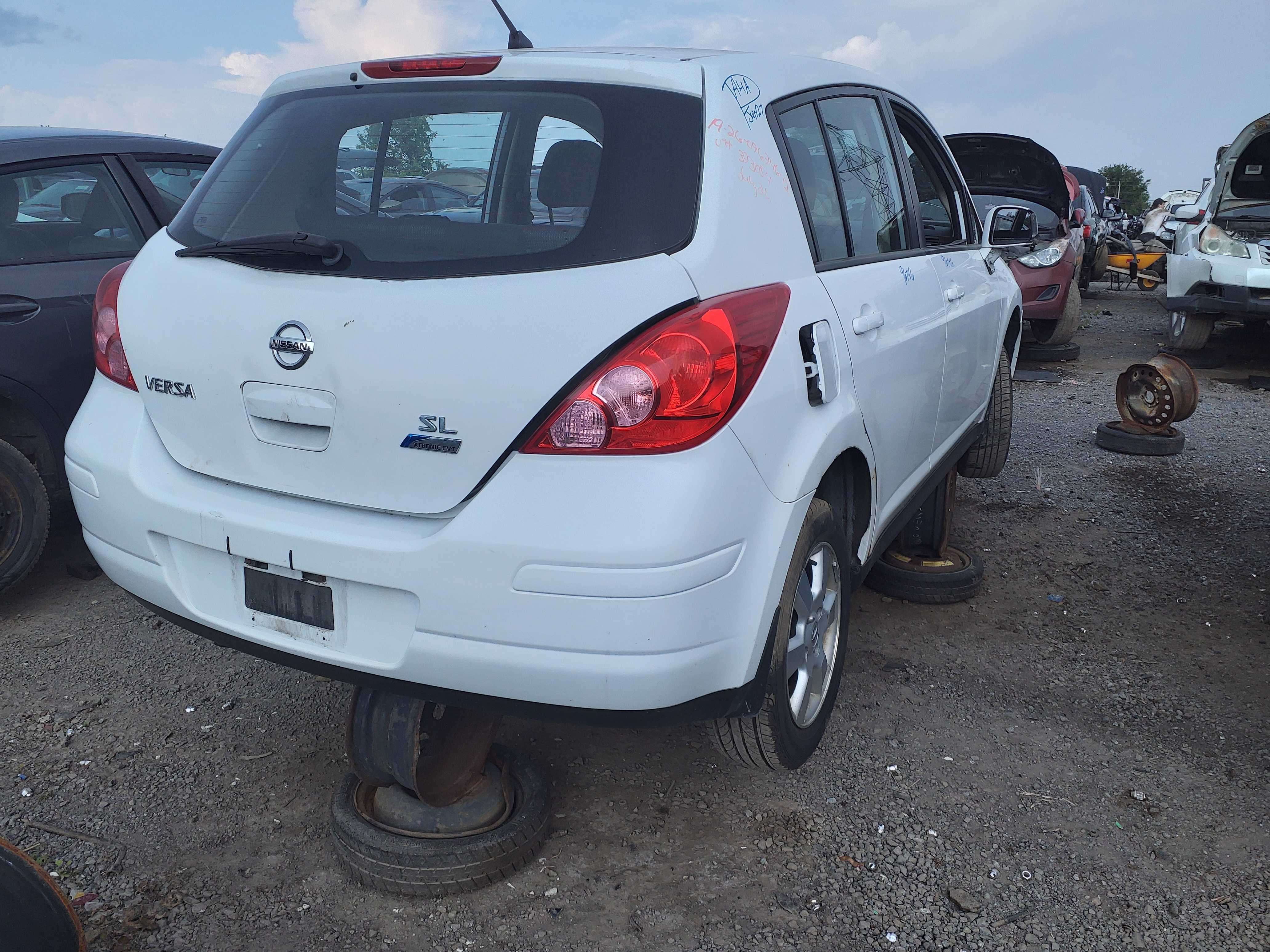 NISSAN VERSA 2012