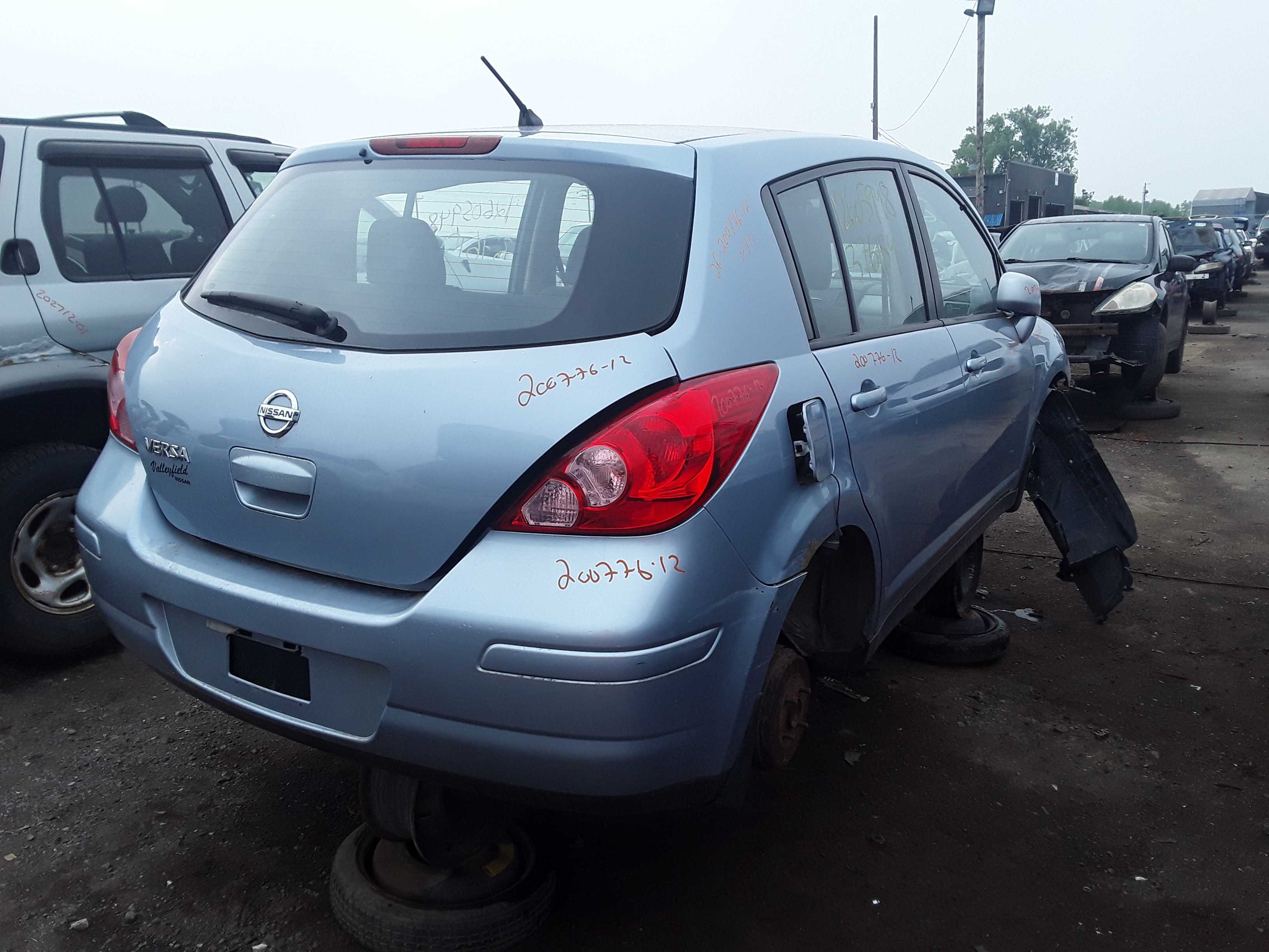 NISSAN VERSA 2012
