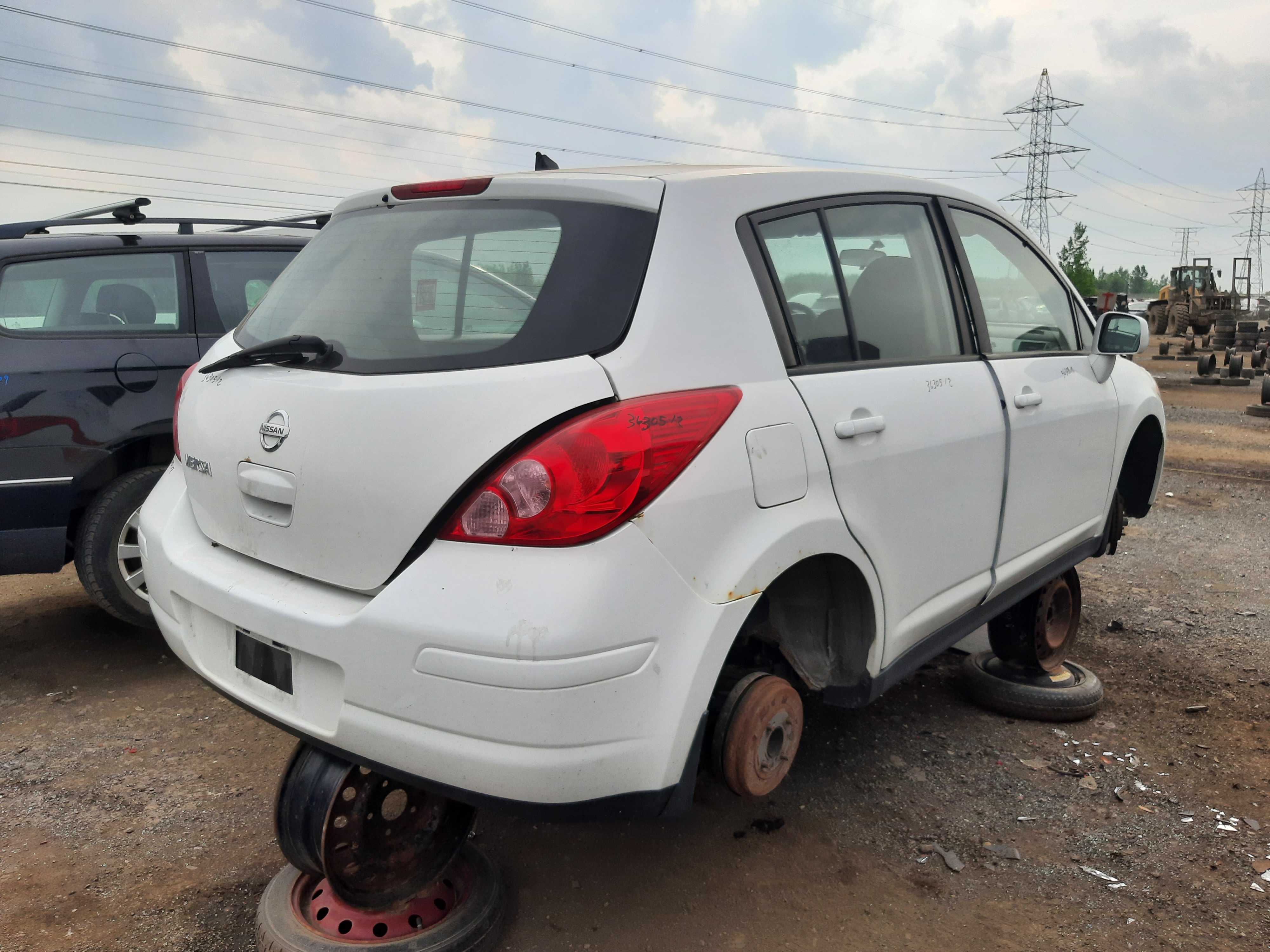 NISSAN VERSA 2012