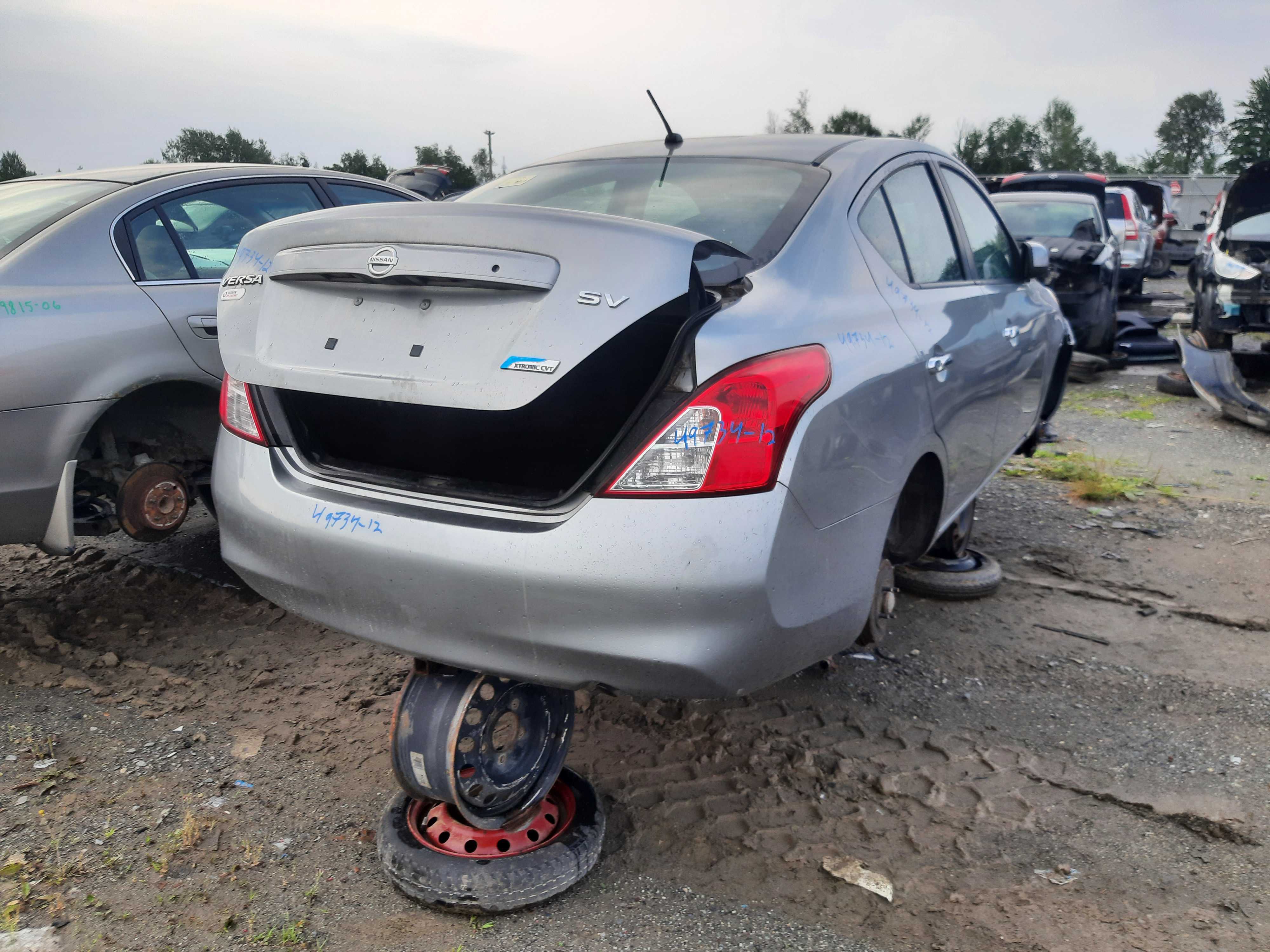 NISSAN VERSA 2012