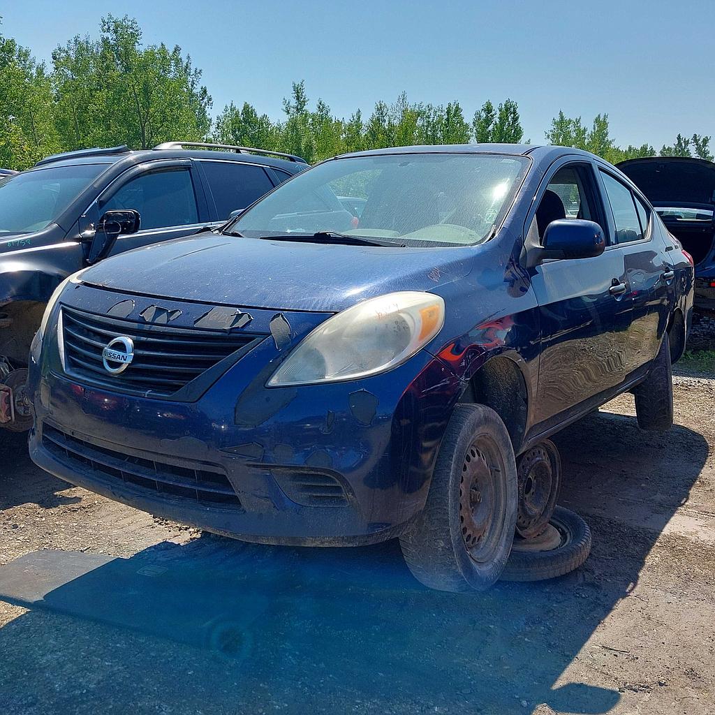 NISSAN VERSA 2012