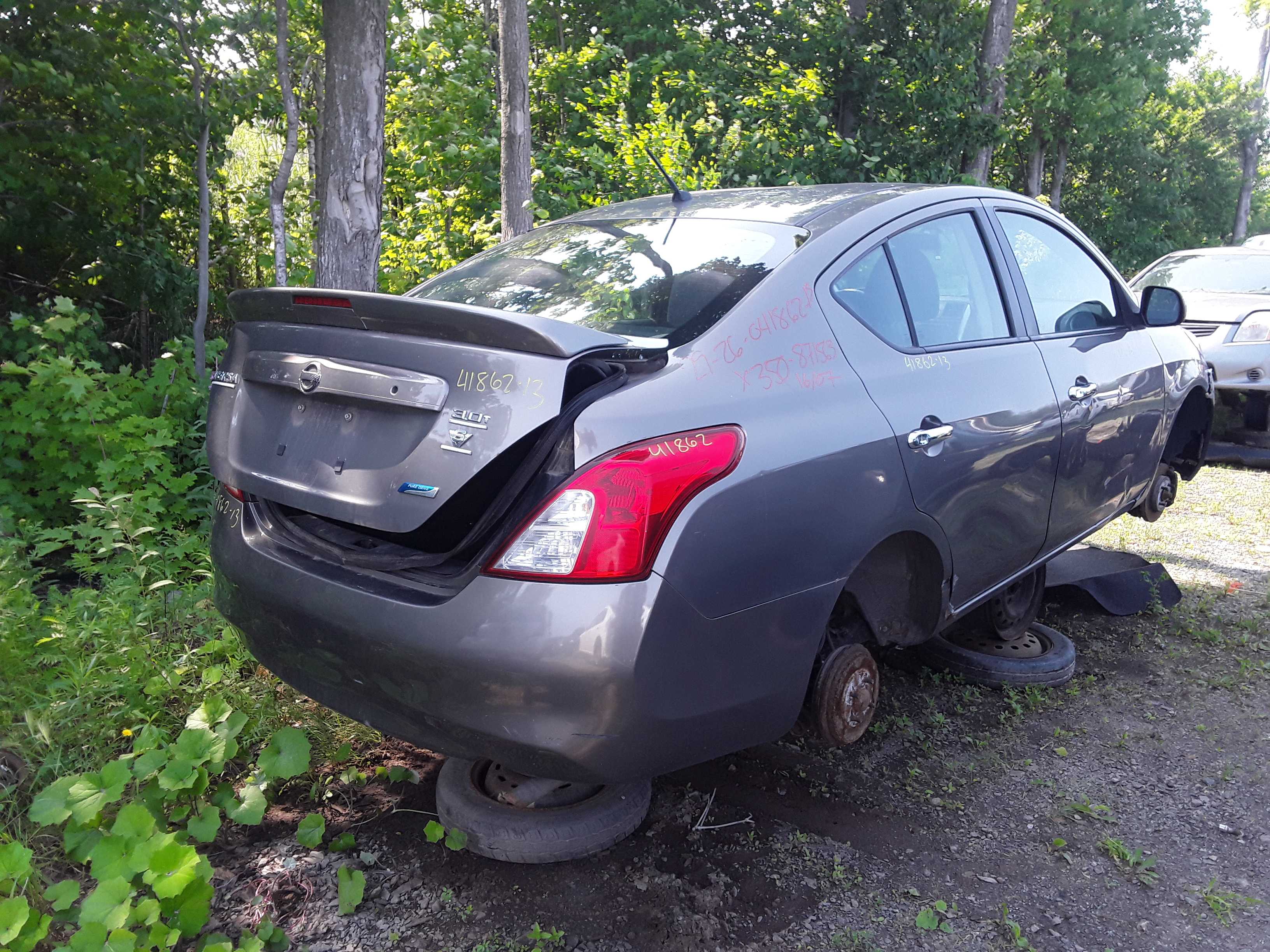NISSAN VERSA 2013