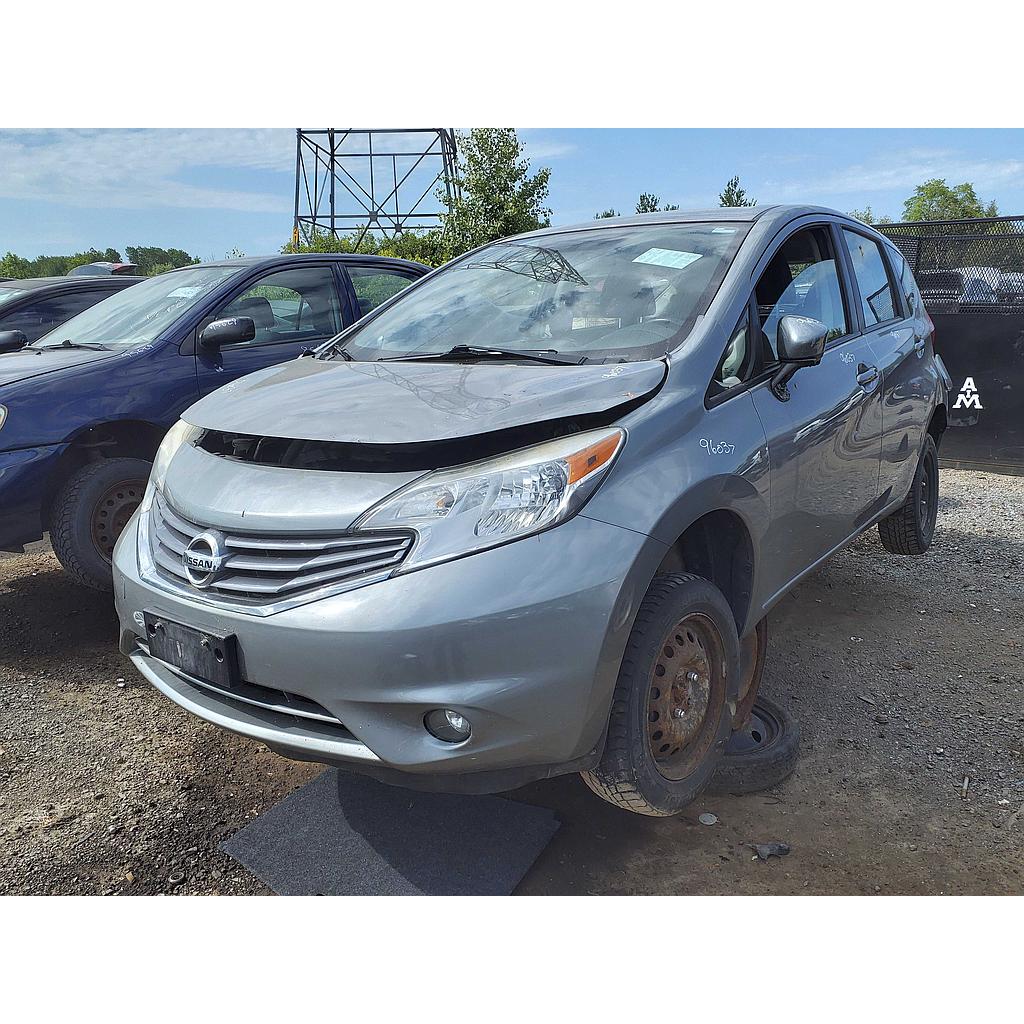 NISSAN VERSA 2015